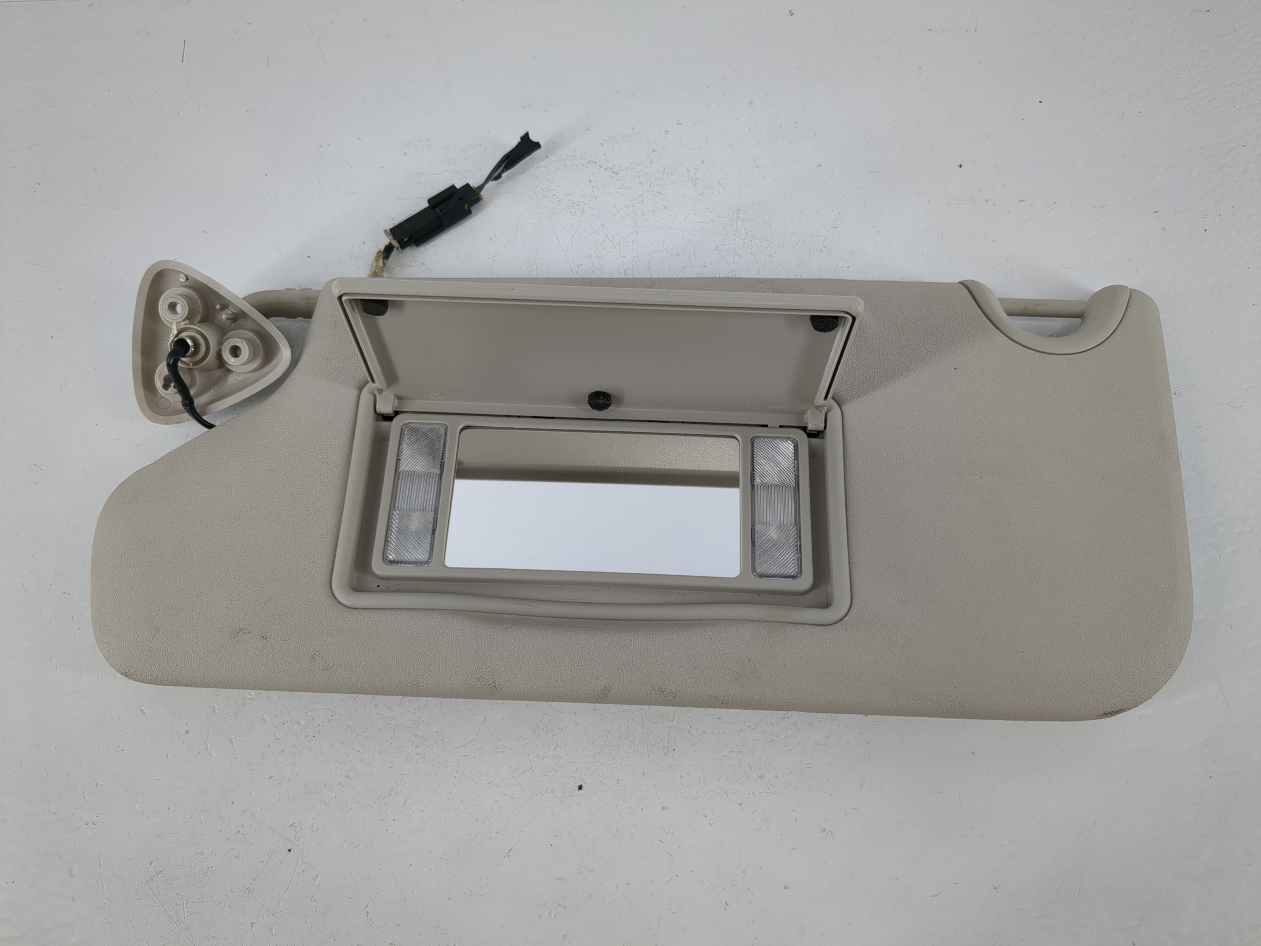 2011-2020 Dodge Journey Driver Sun Visor Mirror Left Sunvisor Light Gray 1095492 - Oemusedautoparts1.com