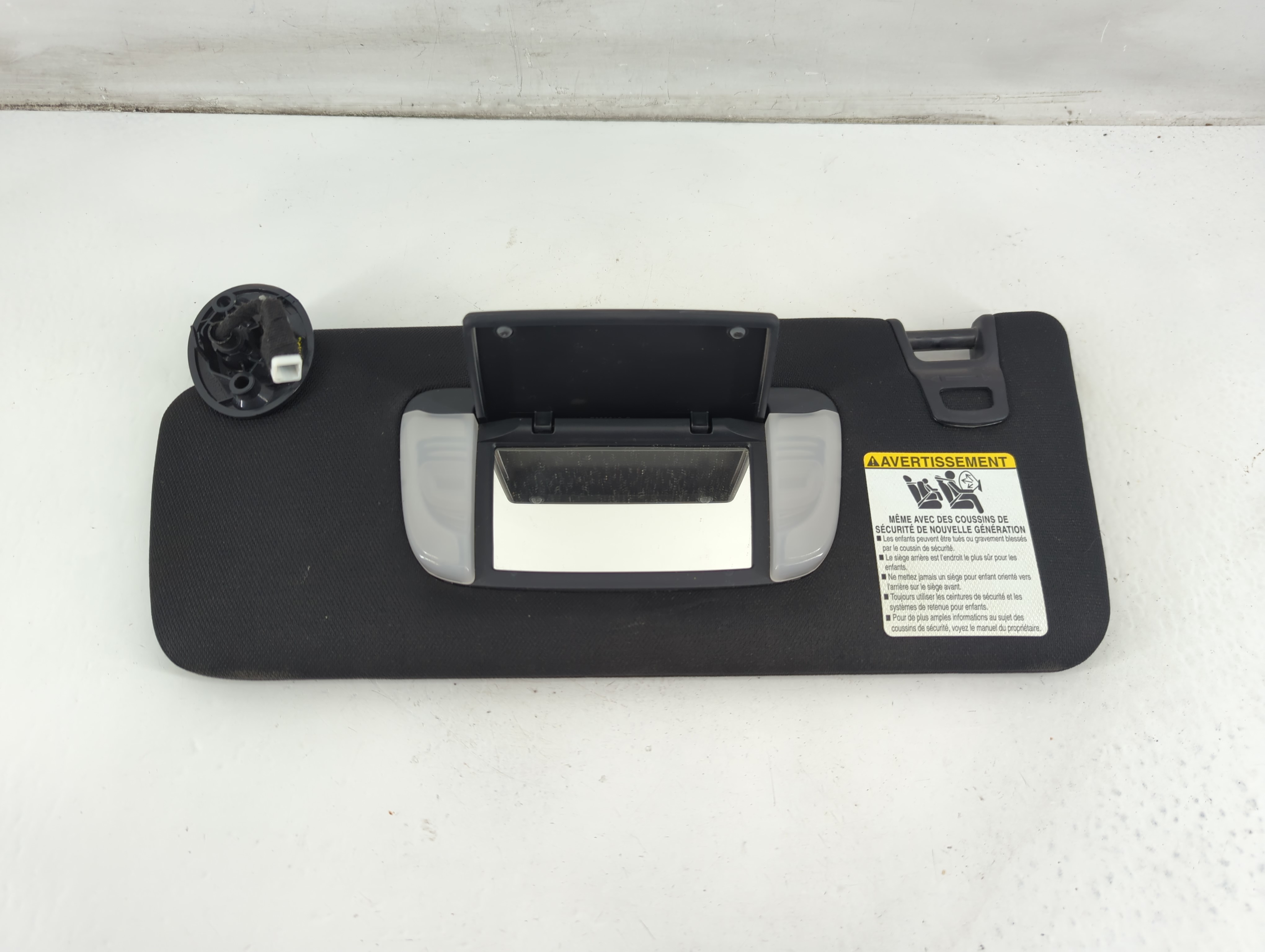 2016-2022 Toyota Tacoma Driver Sun Visor Mirror Left Sunvisor Black 1095547 - Oemusedautoparts1.com