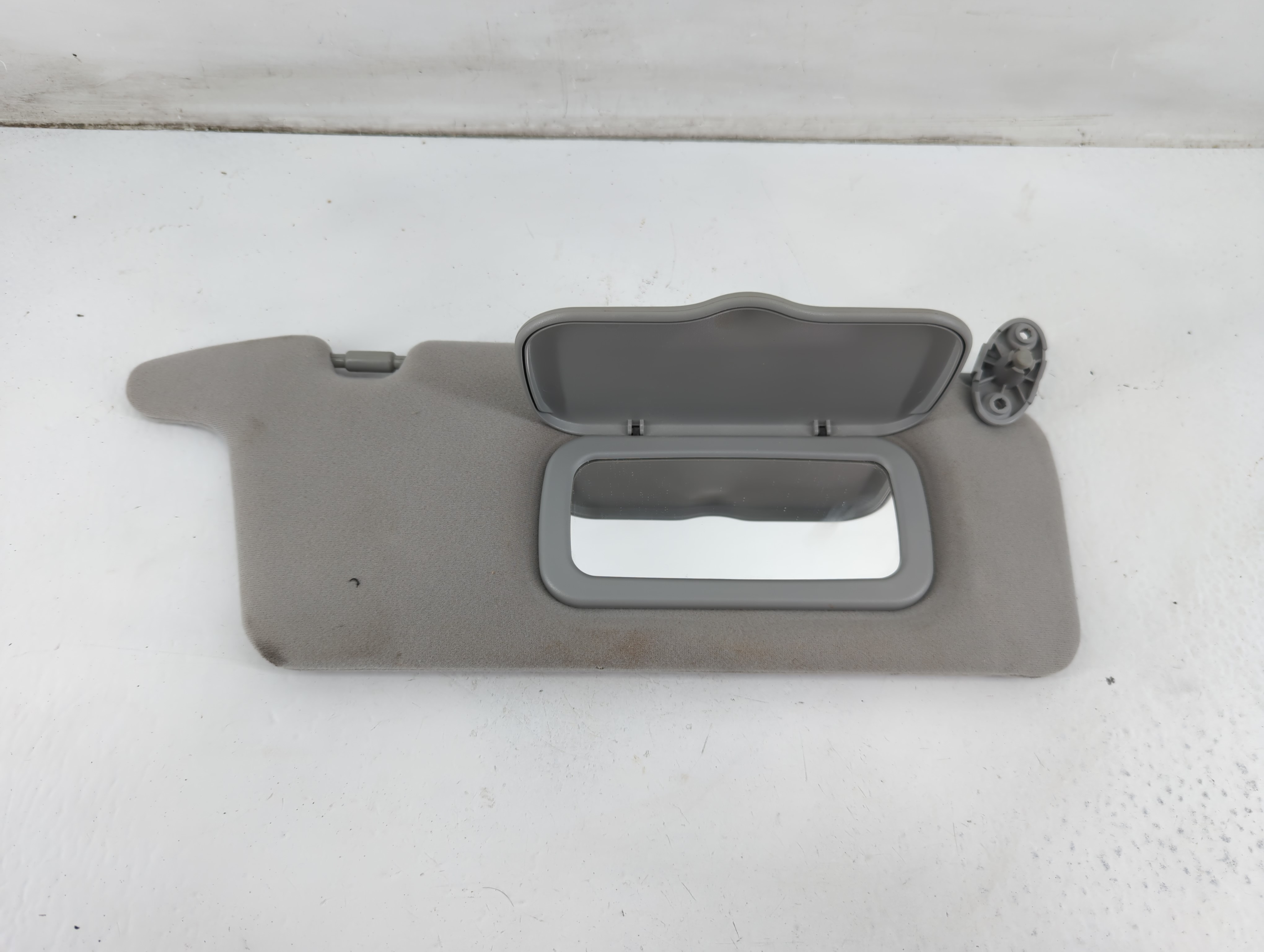 Picture of 2001-2005 Honda Civic Passenger Sun Visor Mirror Right Sunvisor 1095561