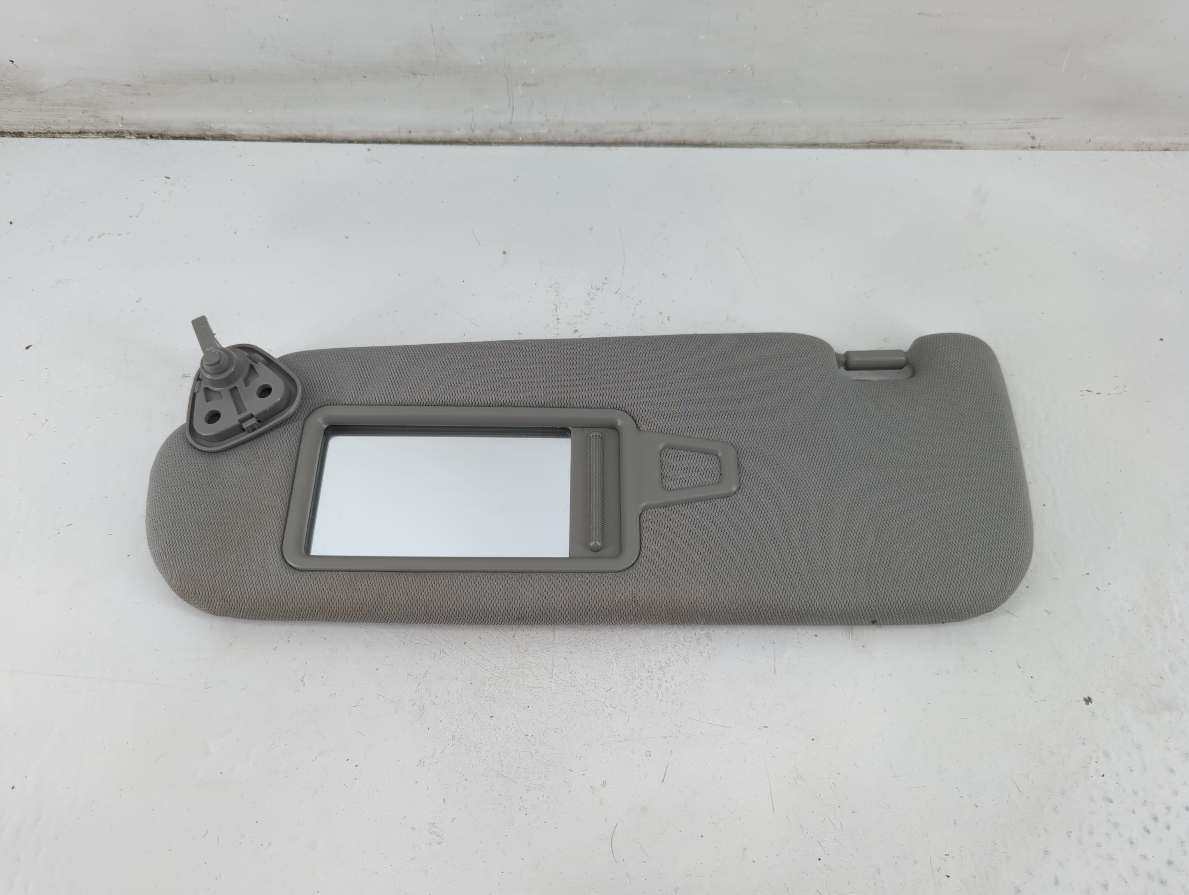 2011-2016 Kia Optima Driver Sun Visor Mirror Left Sunvisor Gray 1095568 - Oemusedautoparts1.com