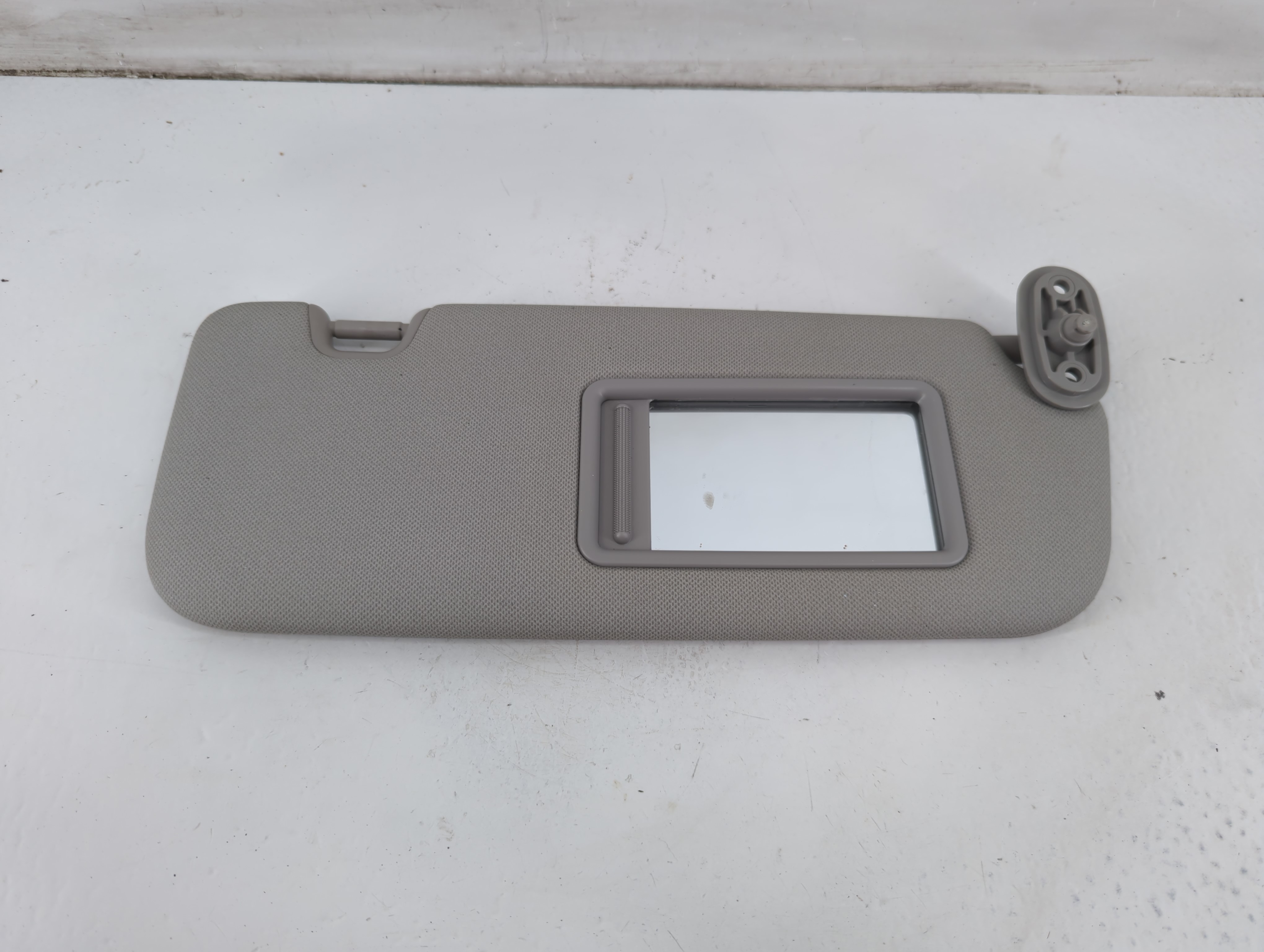 2014-2016 Kia Forte Passenger Sun Visor Mirror Right Sunvisor Gray 1095574 - Oemusedautoparts1.com