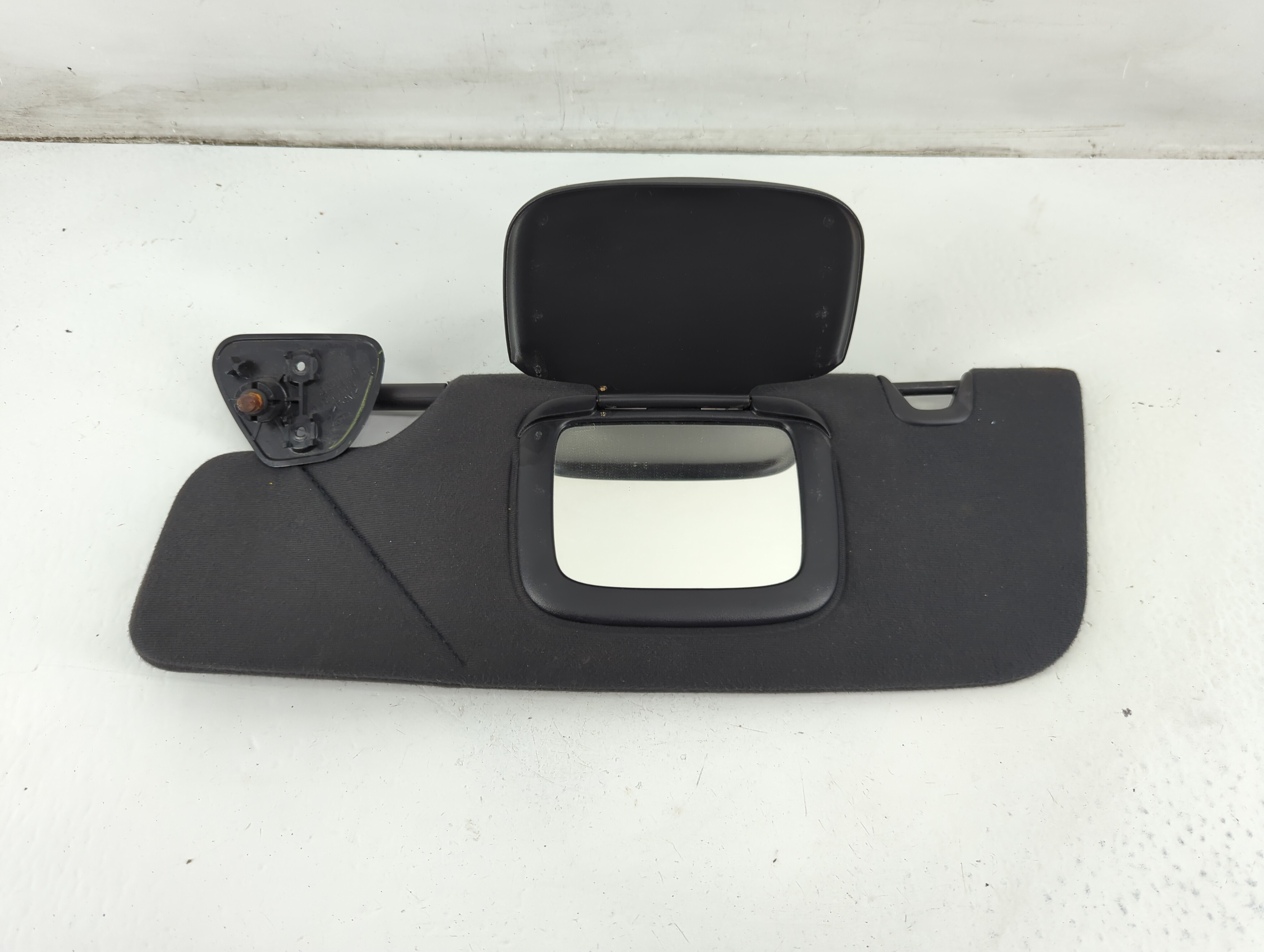 2005-2011 Ford Mustang Driver Sun Visor Mirror Left Sunvisor Black 1095578 - Oemusedautoparts1.com