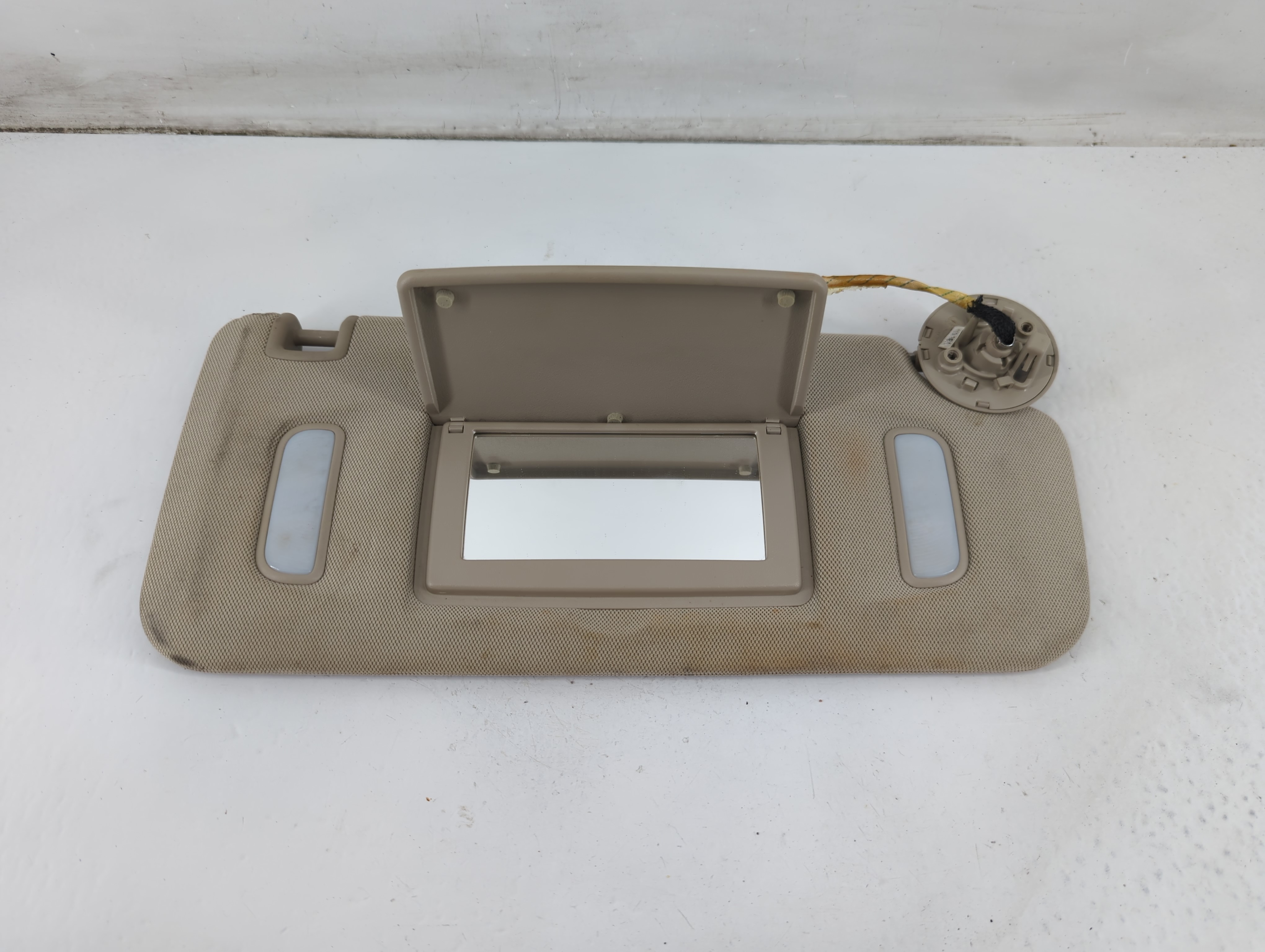 Picture of 2010-2014 Cadillac Srx Passenger Sun Visor Mirror Right Sunvisor Grey 1095586