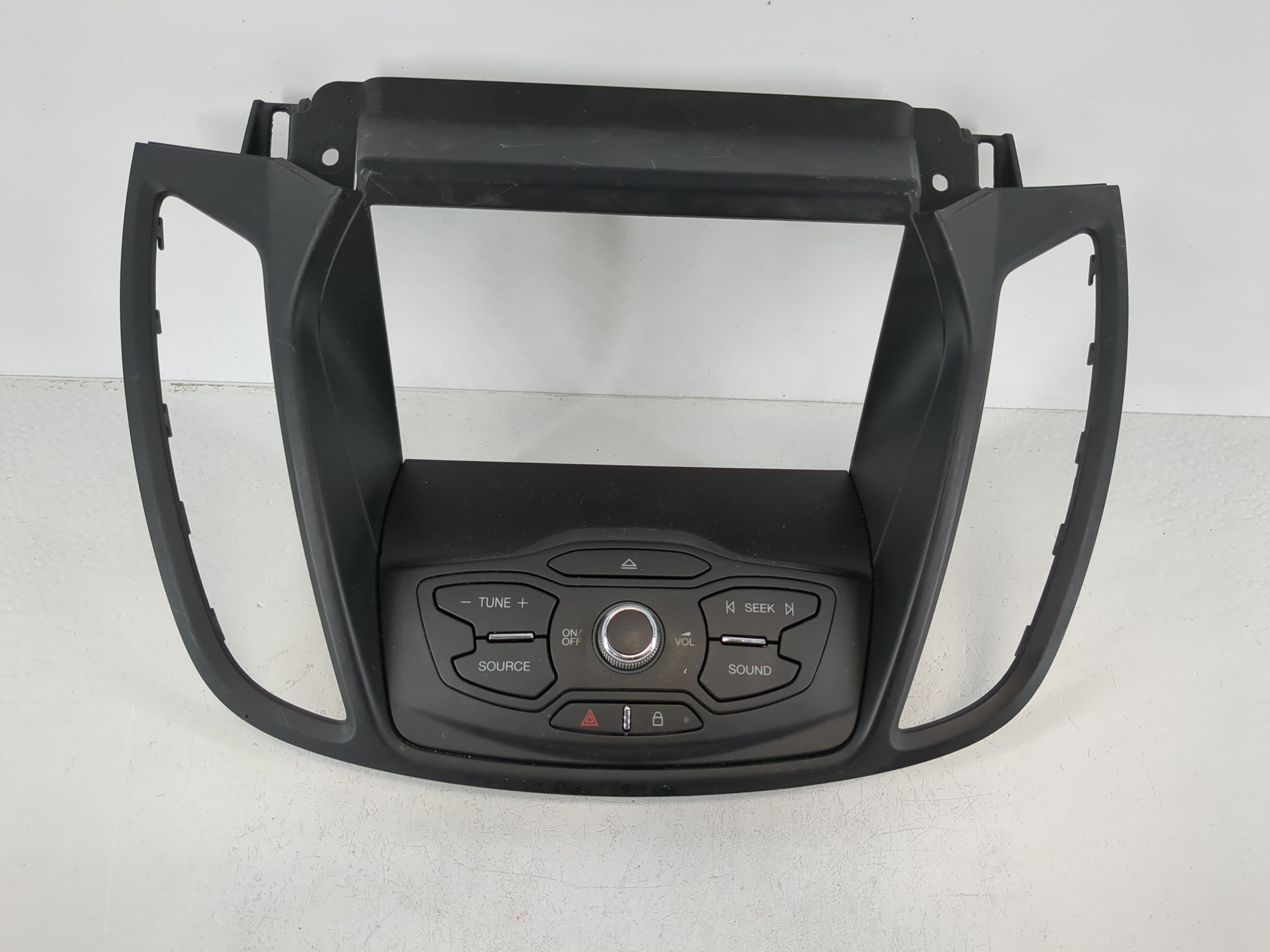 2013-2016 Ford Escape Am Fm Cd Player Radio Receiver 1095659 - Oemusedautoparts1.com