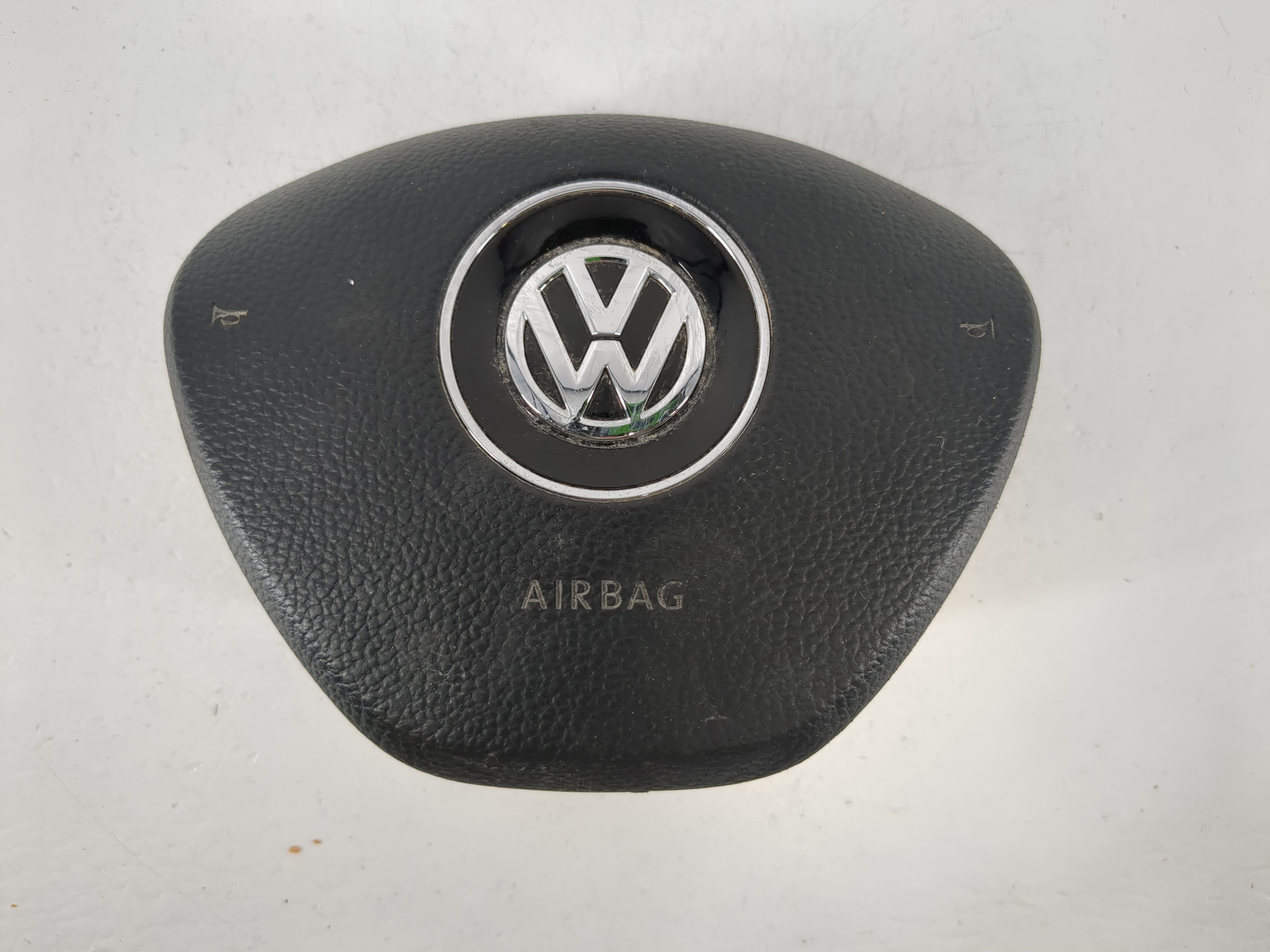 Picture of 2015-2018 Volkswagen Jetta Air Bag Driver Left Steering Wheel Mounted 1095721