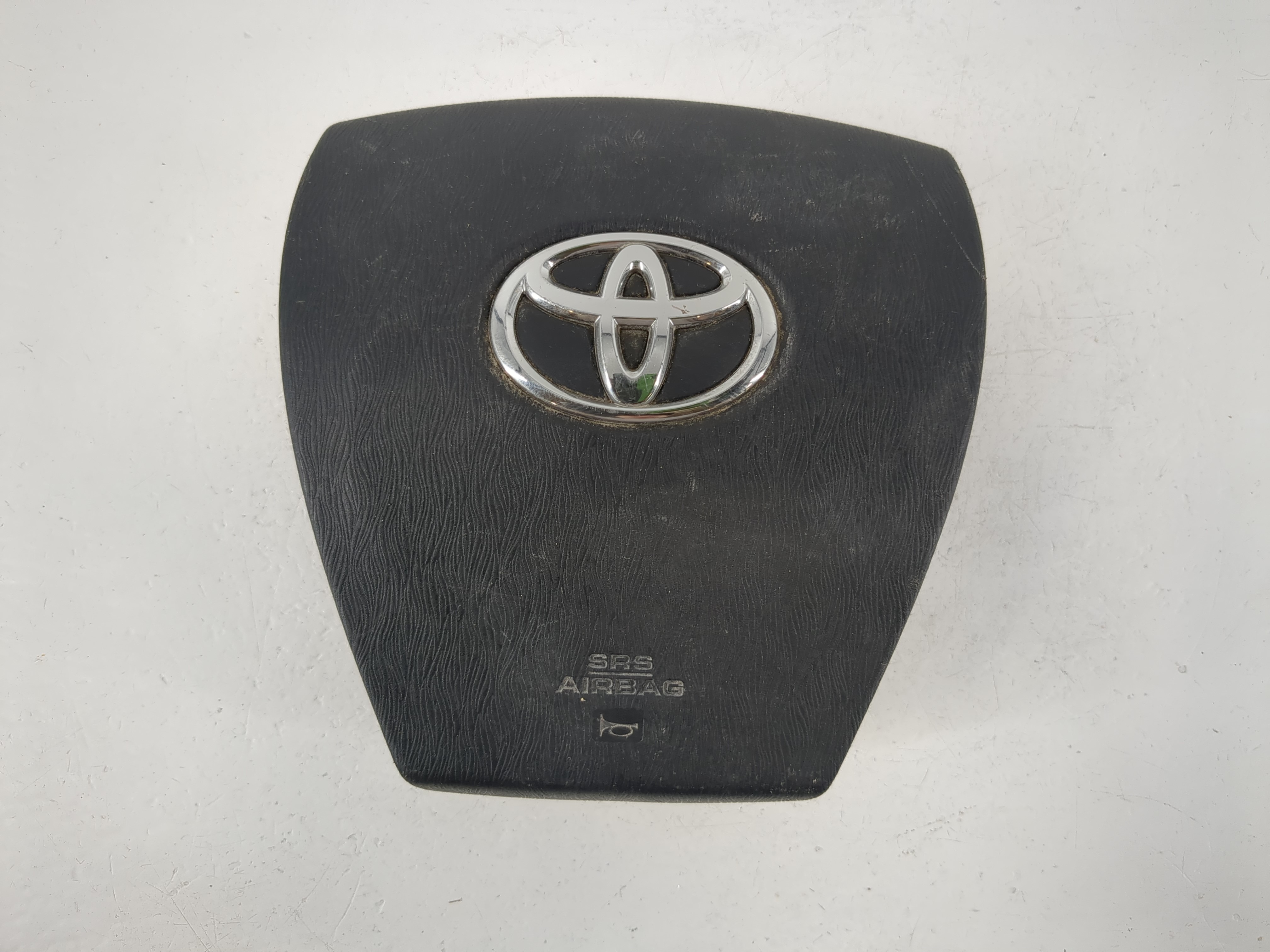 2010-2015 Toyota Prius Air Bag Driver Left Steering Wheel Mounted 1095726 - Oemusedautoparts1.com