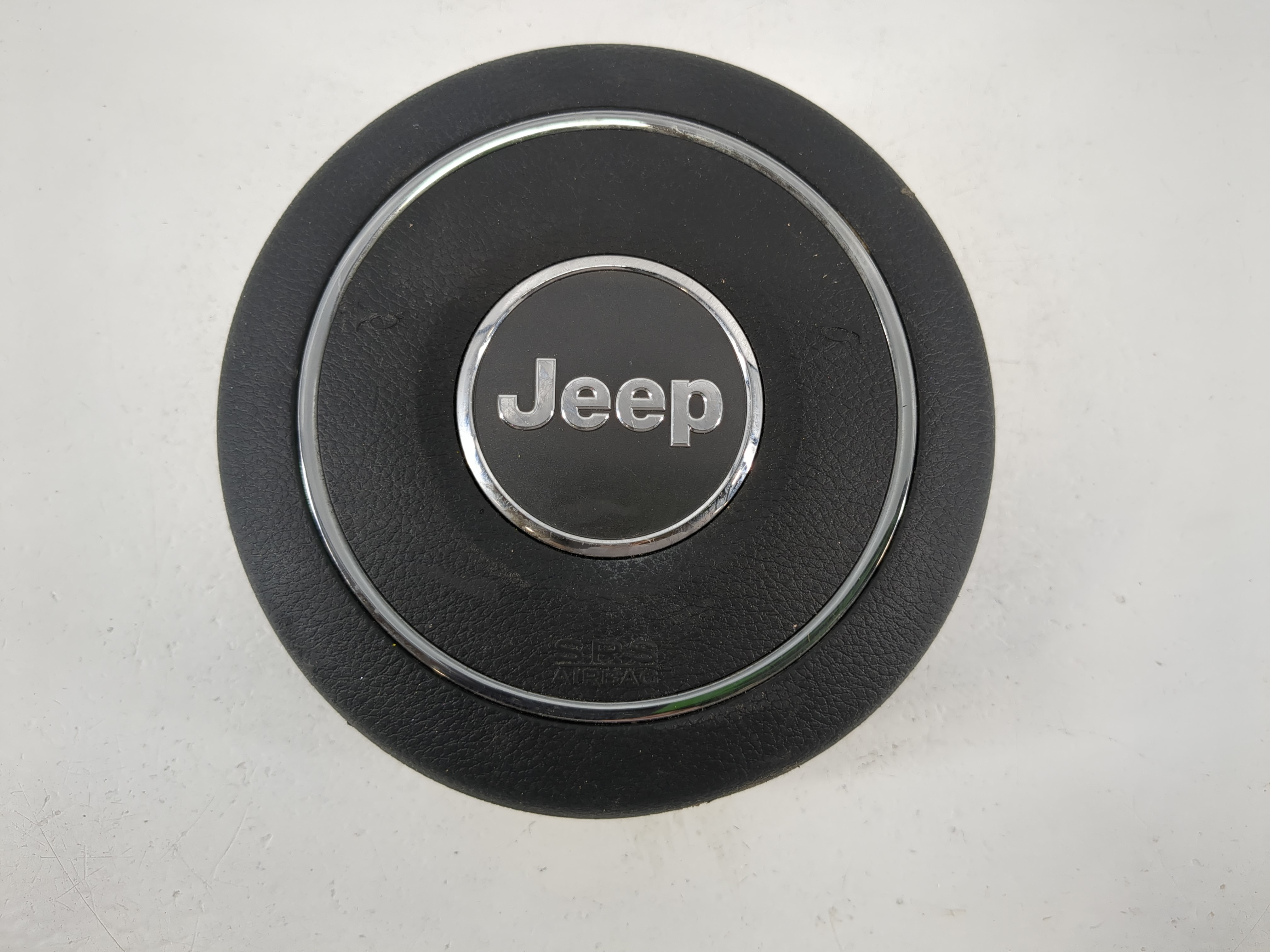 2012-2012 Jeep Liberty Air Bag Driver Left Steering Wheel Mounted 1095728 - Oemusedautoparts1.com