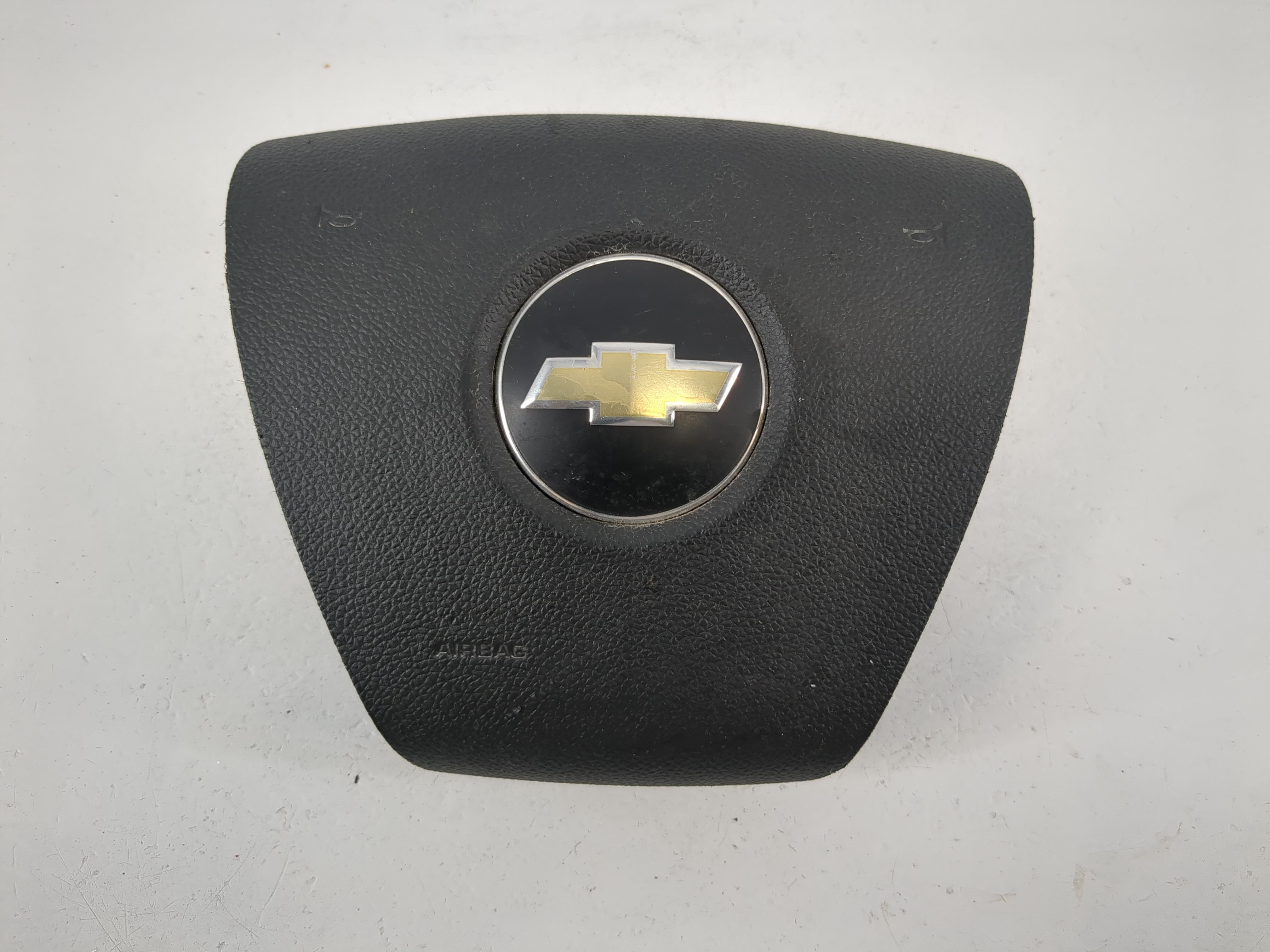 2009-2011 Chevrolet Traverse Air Bag Driver Left Steering Wheel Mounted 1095745 - Oemusedautoparts1.com