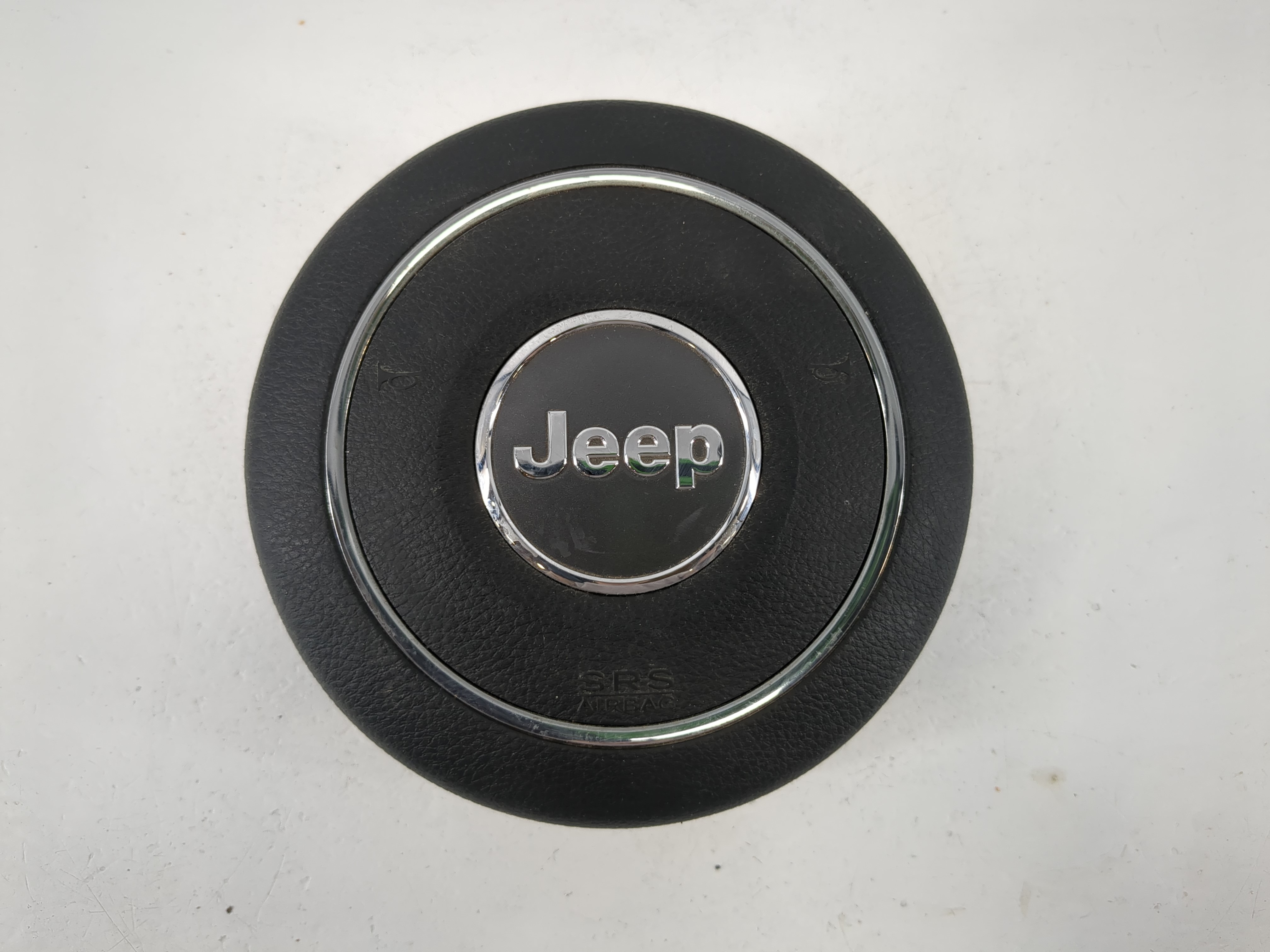 2012-2012 Jeep Wrangler Air Bag Driver Left Steering Wheel Mounted 1095746 - Oemusedautoparts1.com