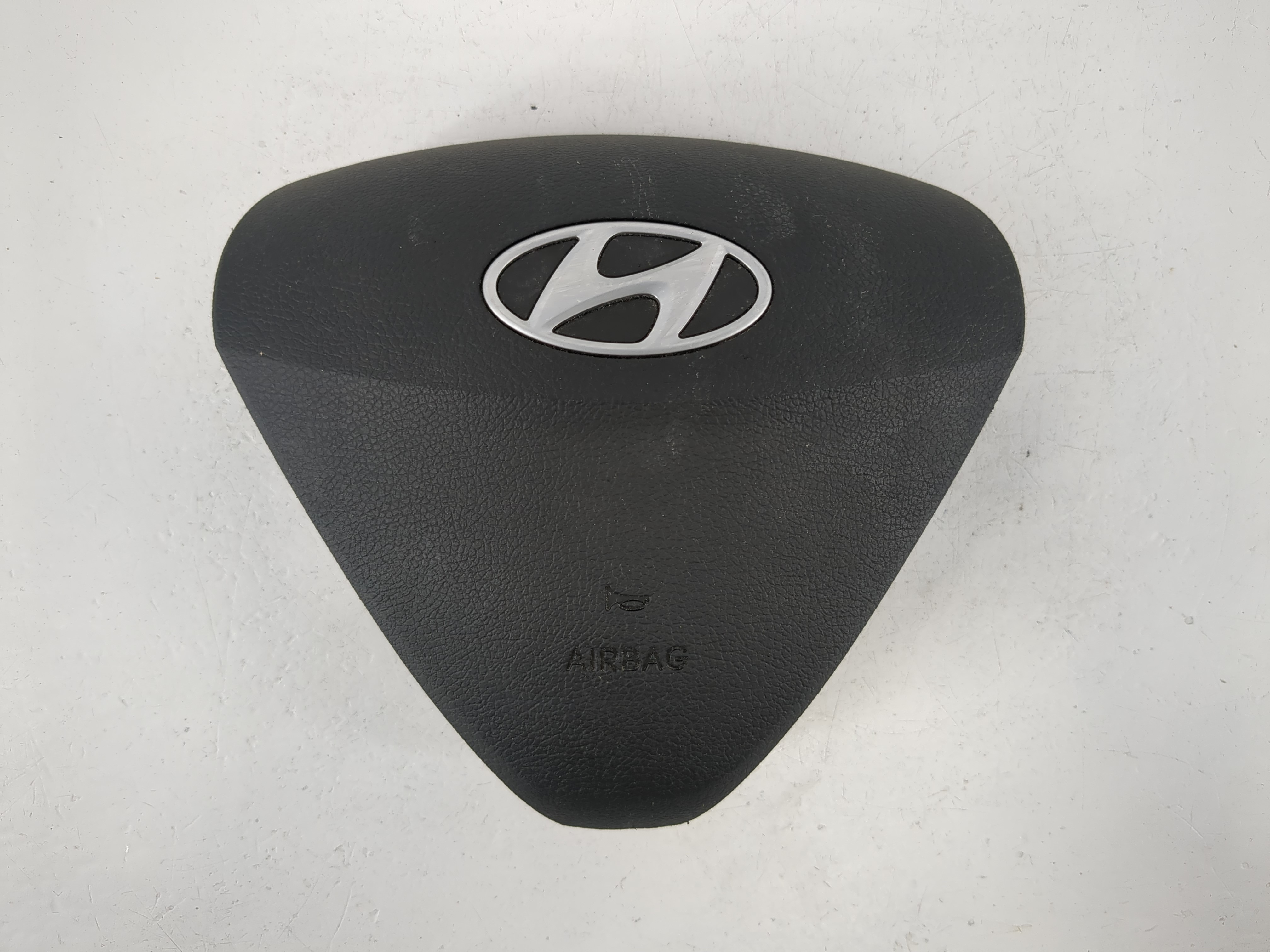 2012-2017 Hyundai Veloster Air Bag Driver Left Steering Wheel Mounted 1095749 - Oemusedautoparts1.com