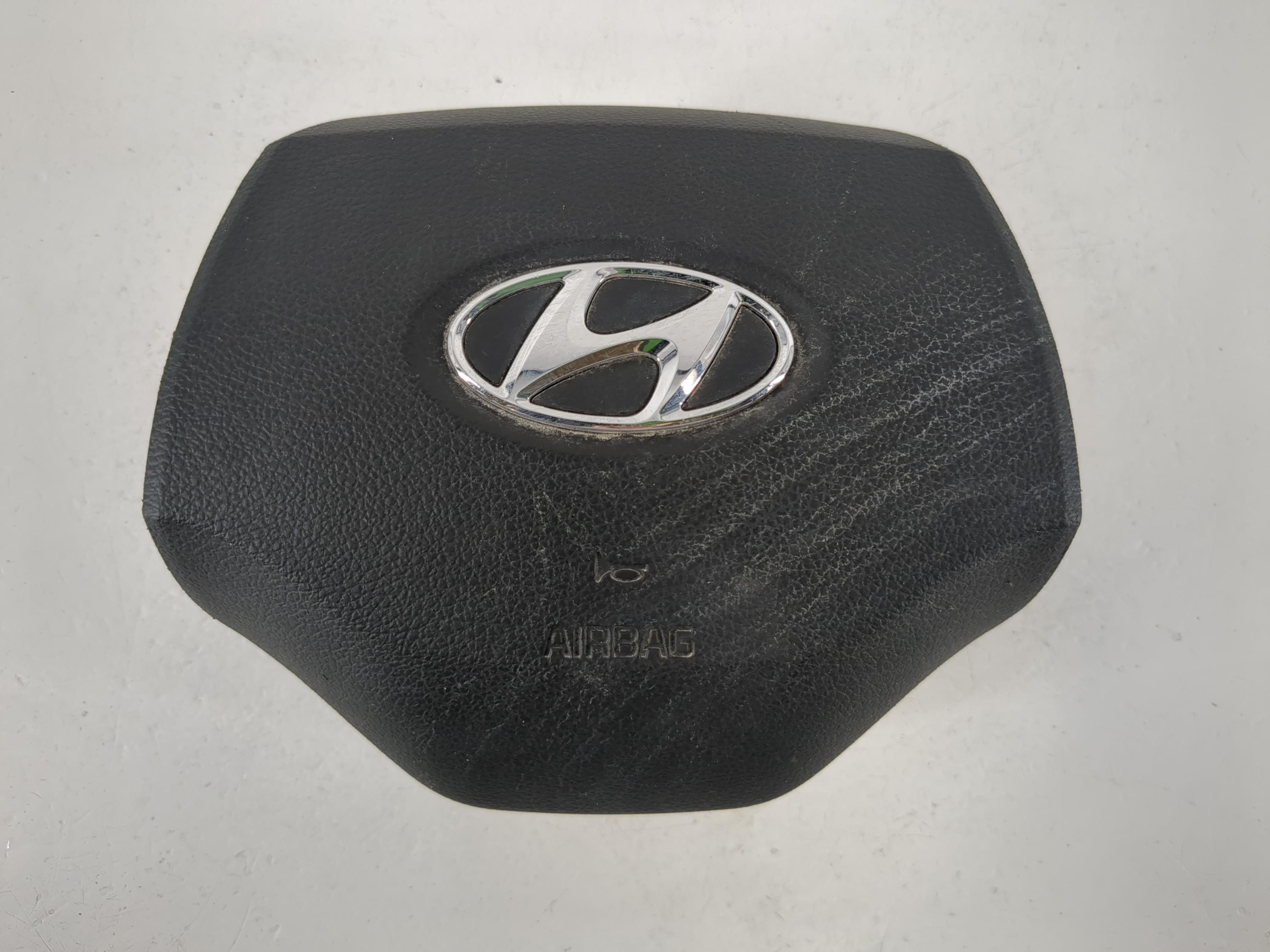 2020-2020 Hyundai Venue Air Bag Driver Left Steering Wheel Mounted 1095750 - Oemusedautoparts1.com