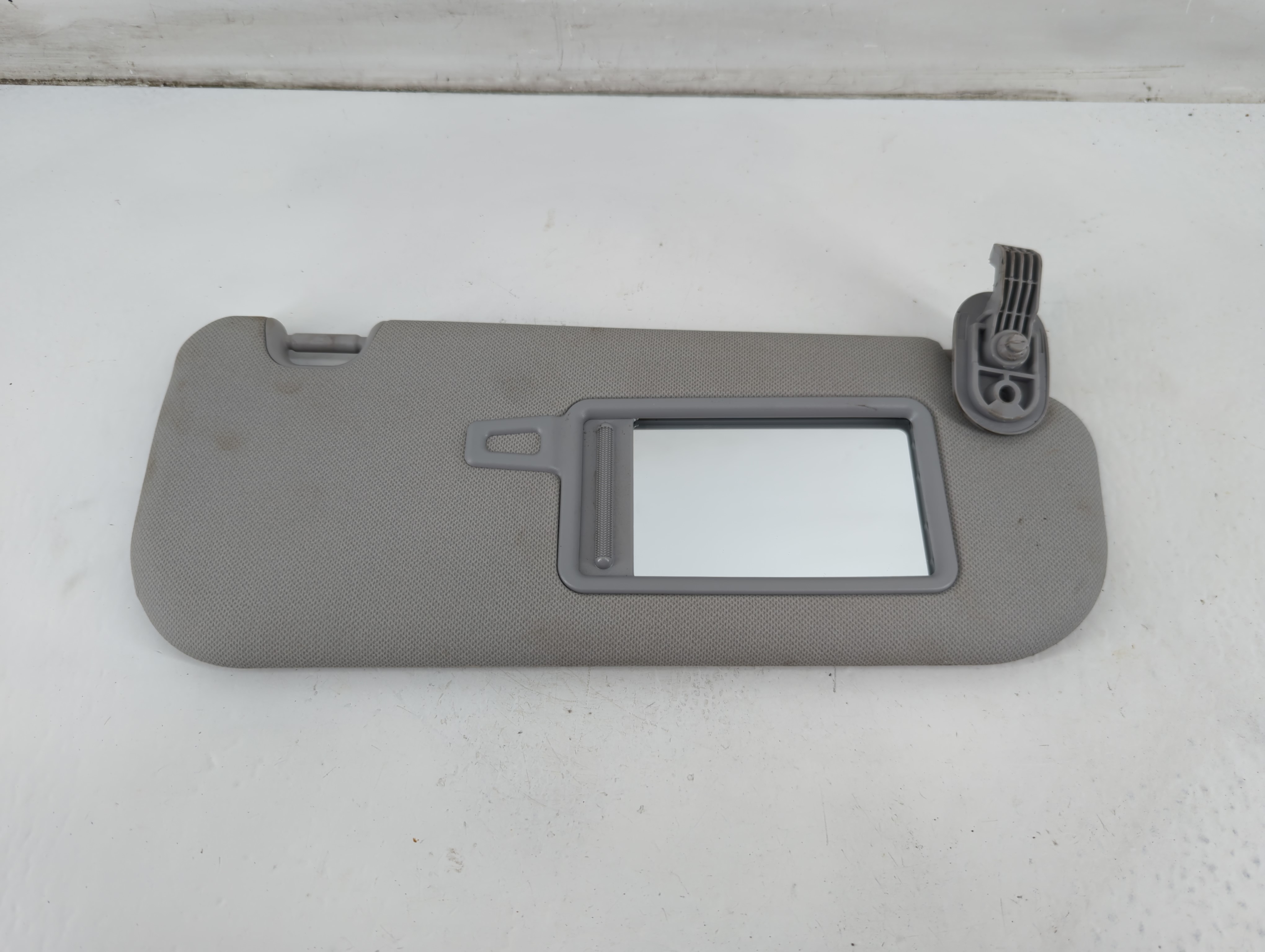 Hyundai Elantra Passenger Sun Visor Mirror Right Sunvisor Light Gray 1095760 - Oemusedautoparts1.com