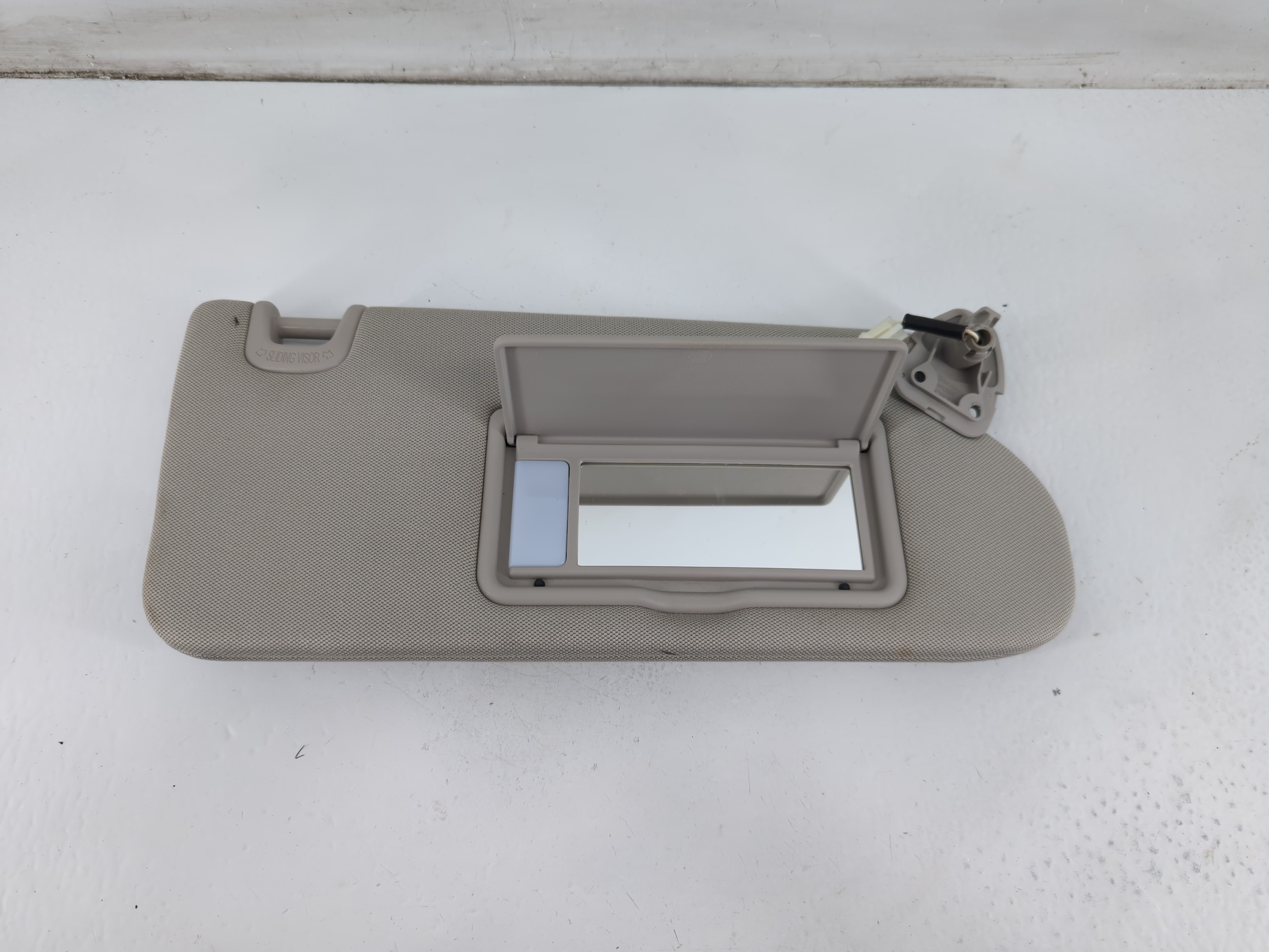 2019-2022 Nissan Murano Passenger Sun Visor Mirror Right Sunvisor Gray 1095774 - Oemusedautoparts1.com