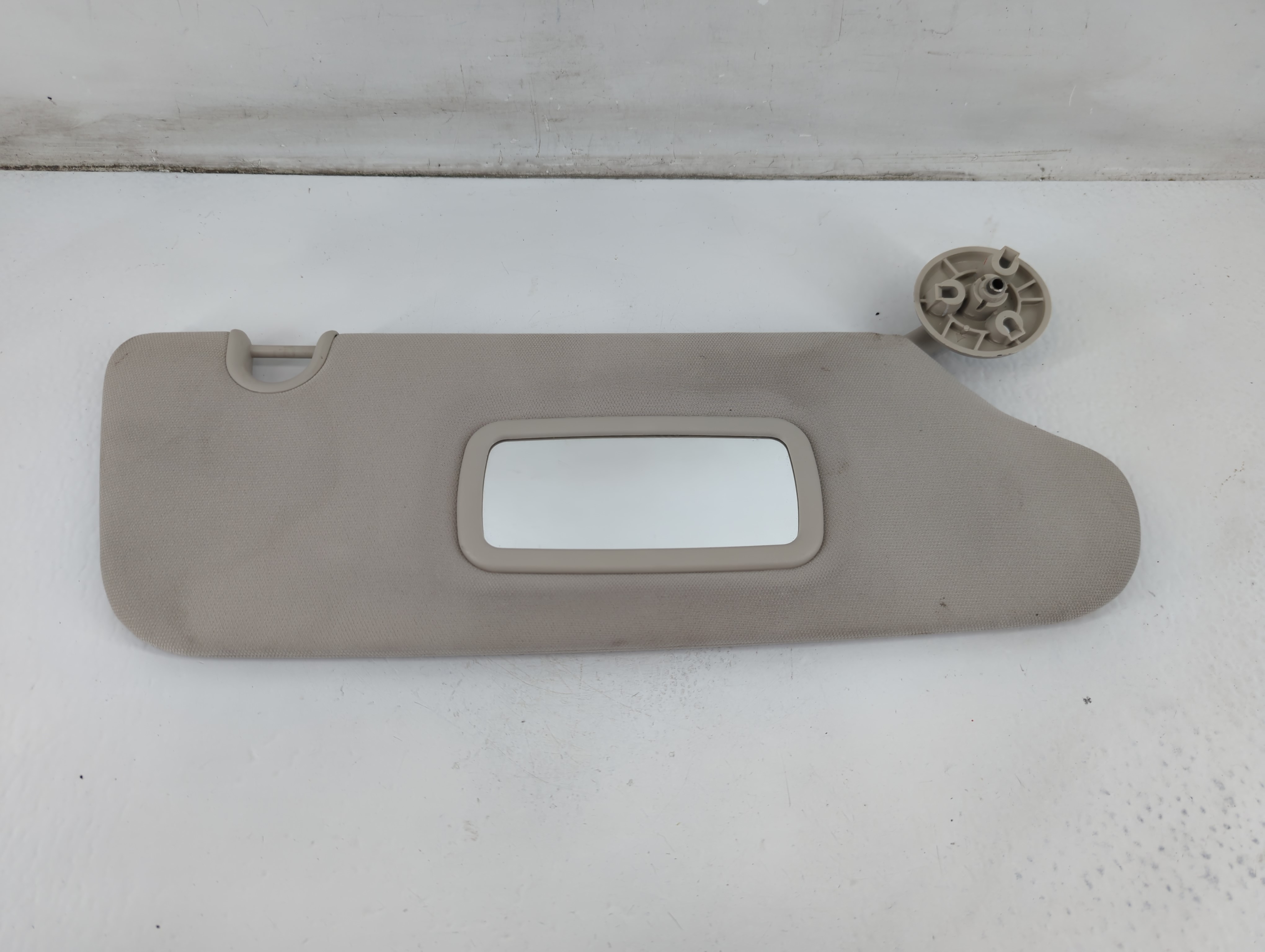 Picture of Dodge Caravan Passenger Sun Visor Mirror Right Sunvisor Light Gray 1095787