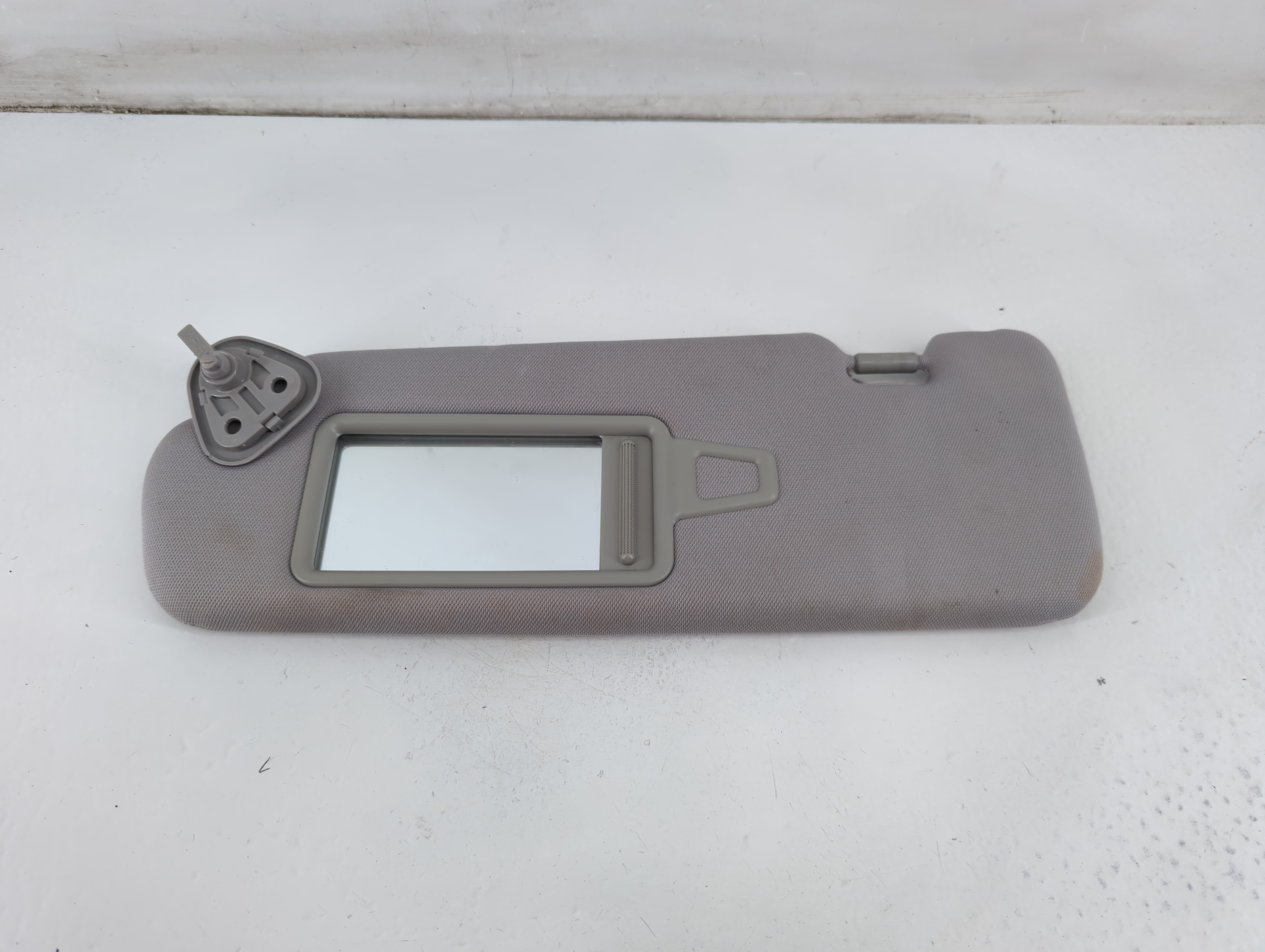 2011-2015 Hyundai Sonata Driver Sun Visor Mirror Left Sunvisor Gray 1095793 - Oemusedautoparts1.com