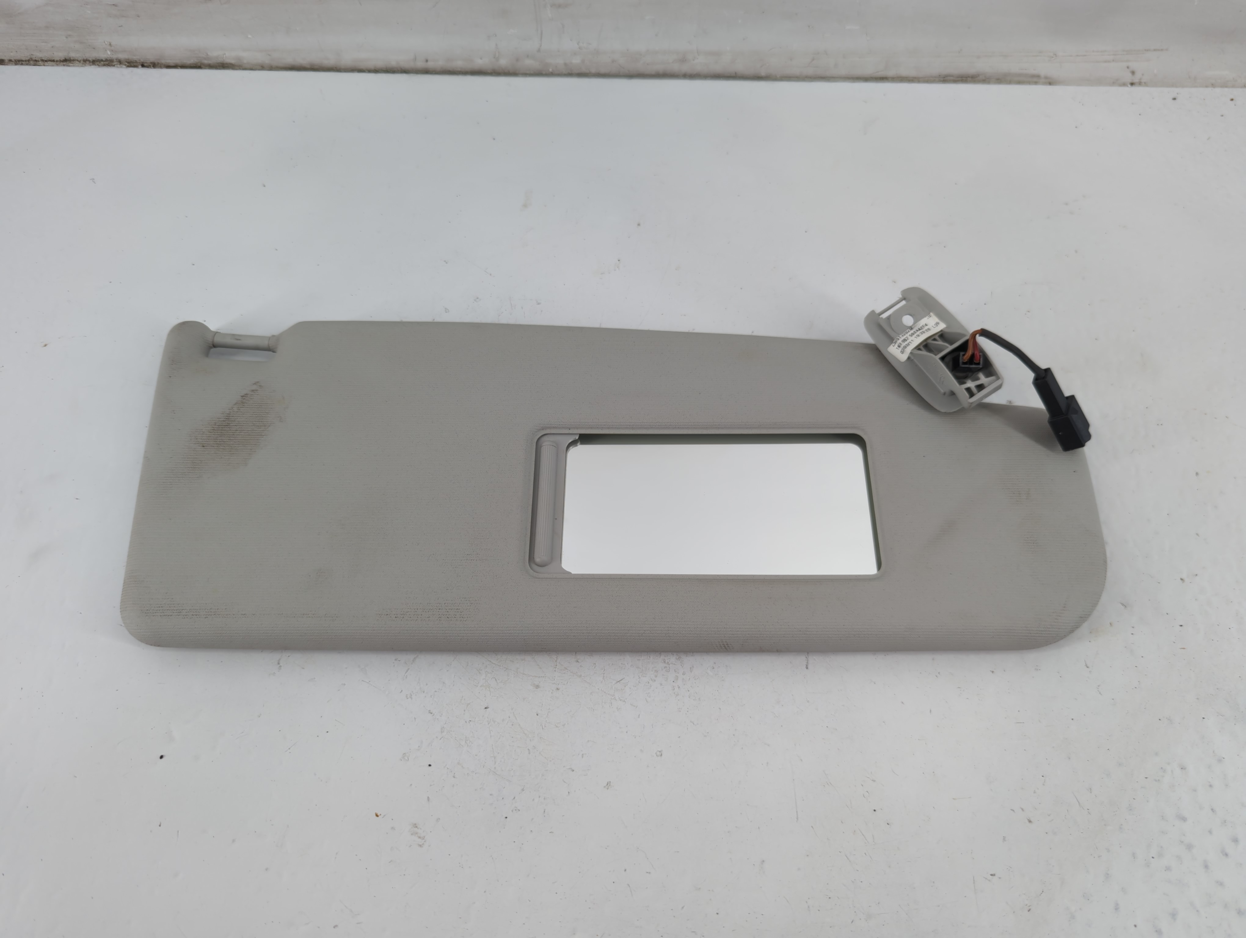 Picture of 2011-2014 Volkswagen Jetta Passenger Sun Visor Mirror Right Sunvisor 1095799