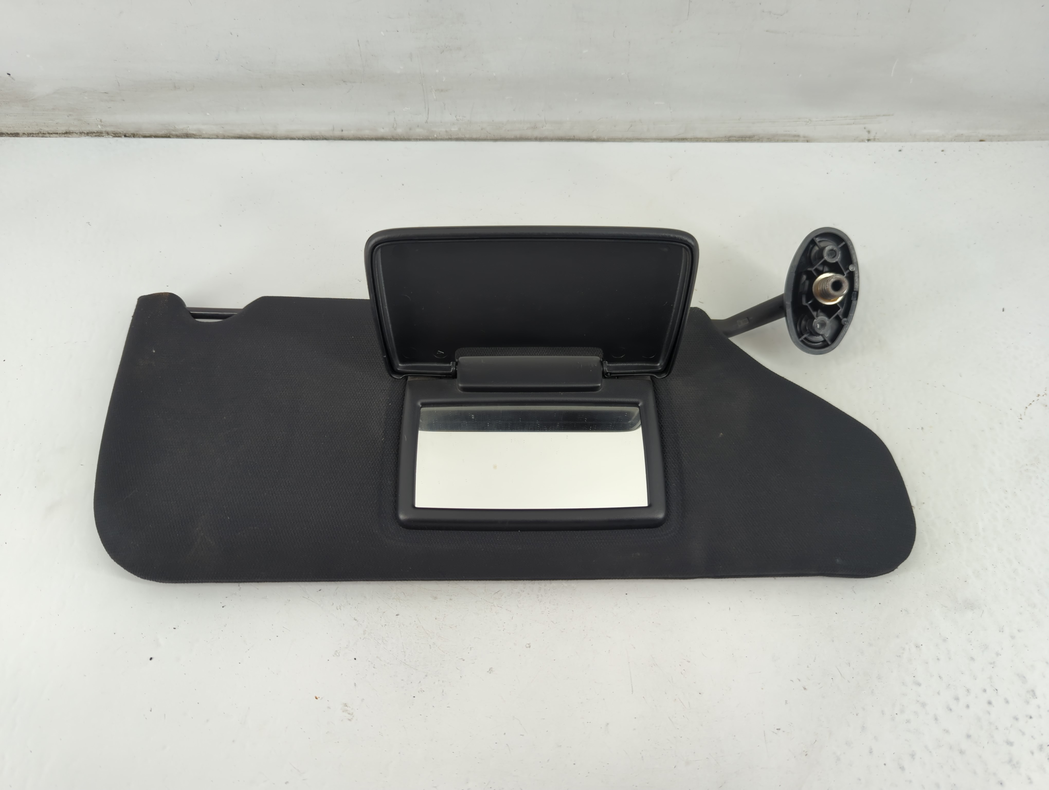 2011-2014 Dodge Avenger Passenger Sun Visor Mirror Right Sunvisor Black 1095805 - Oemusedautoparts1.com