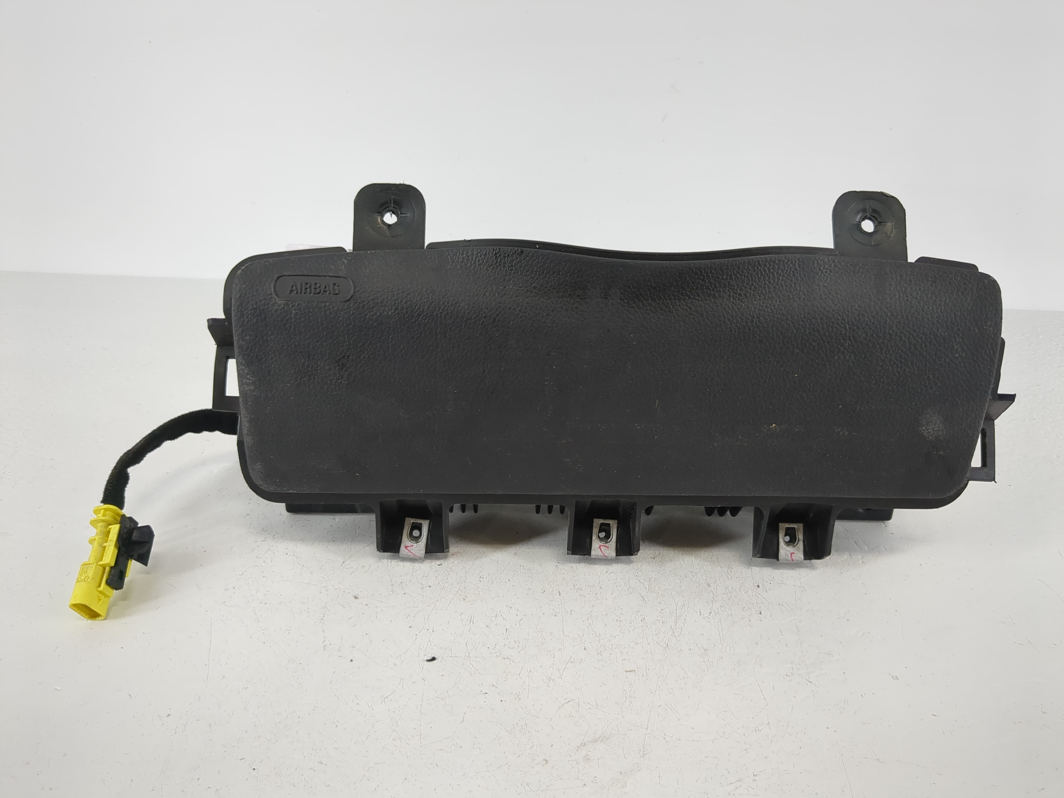 2012-2019 Chevrolet Sonic Air Bag Driver Left Knee Oem 1095817 - Oemusedautoparts1.com