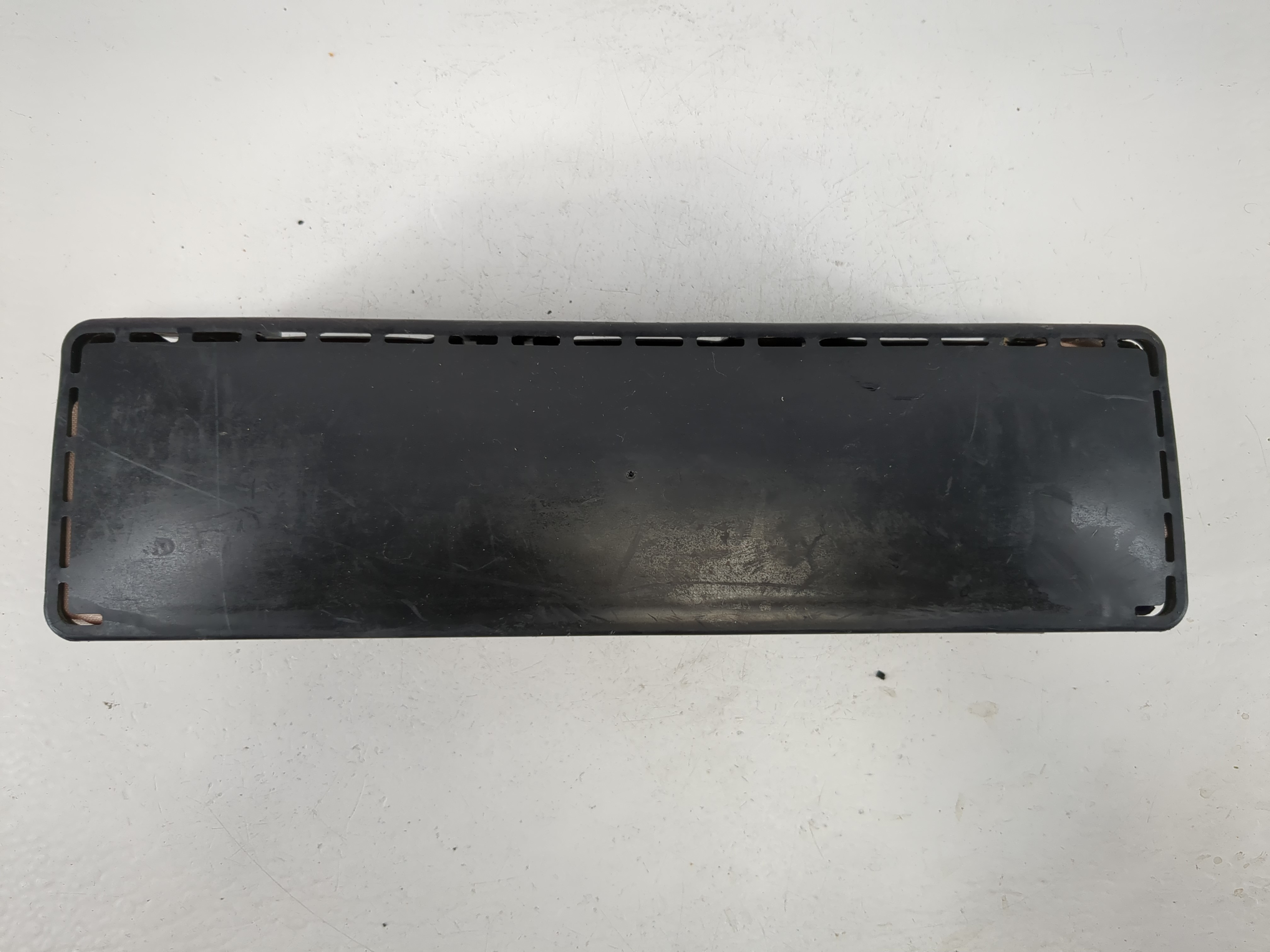 2014-2016 Chrysler Town & Country Air Bag Driver Left Knee Oem 1095822 - Oemusedautoparts1.com