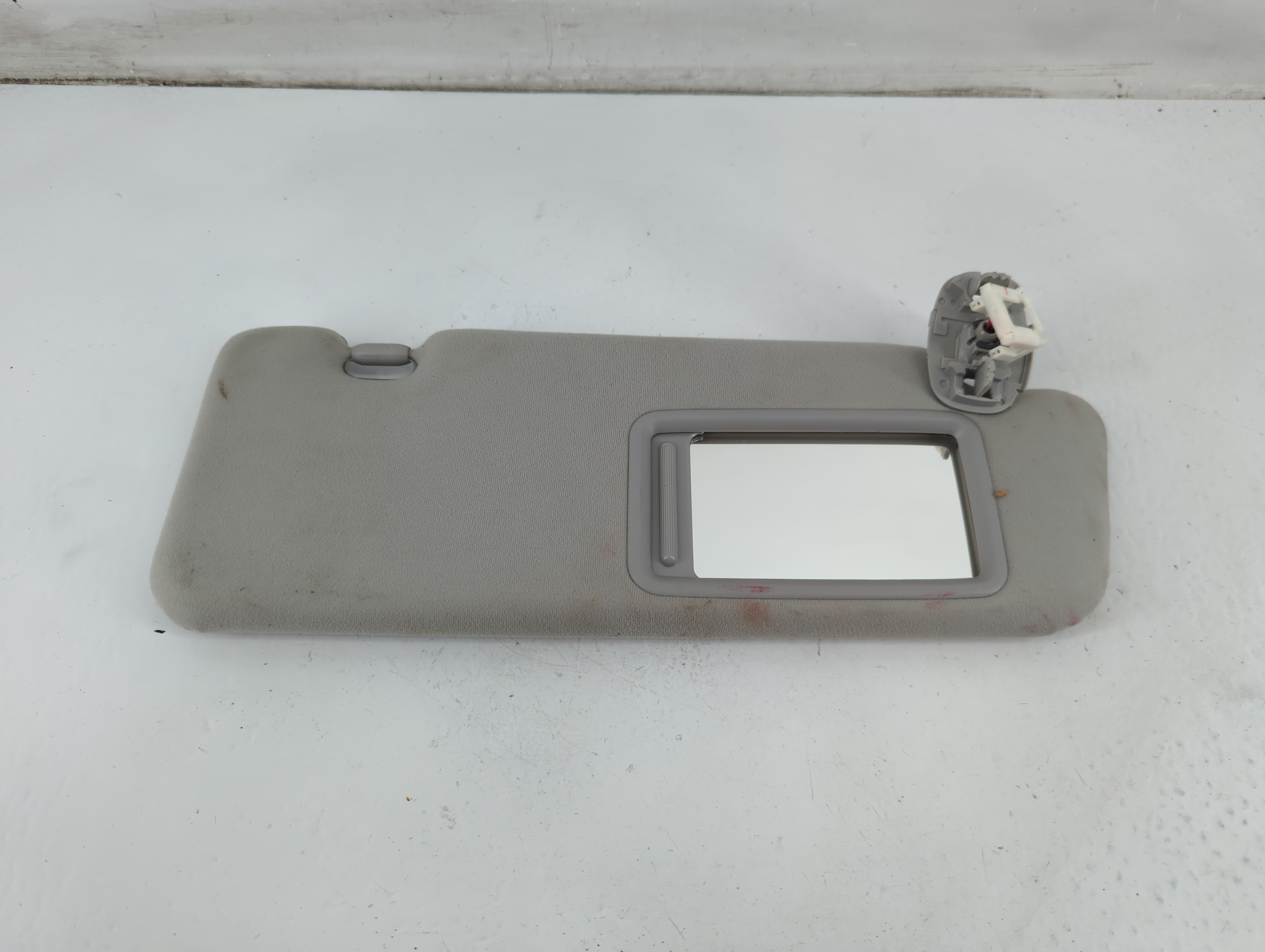 2010-2015 Toyota Prius Passenger Sun Visor Mirror Right Sunvisor Grey 1095829 - Oemusedautoparts1.com