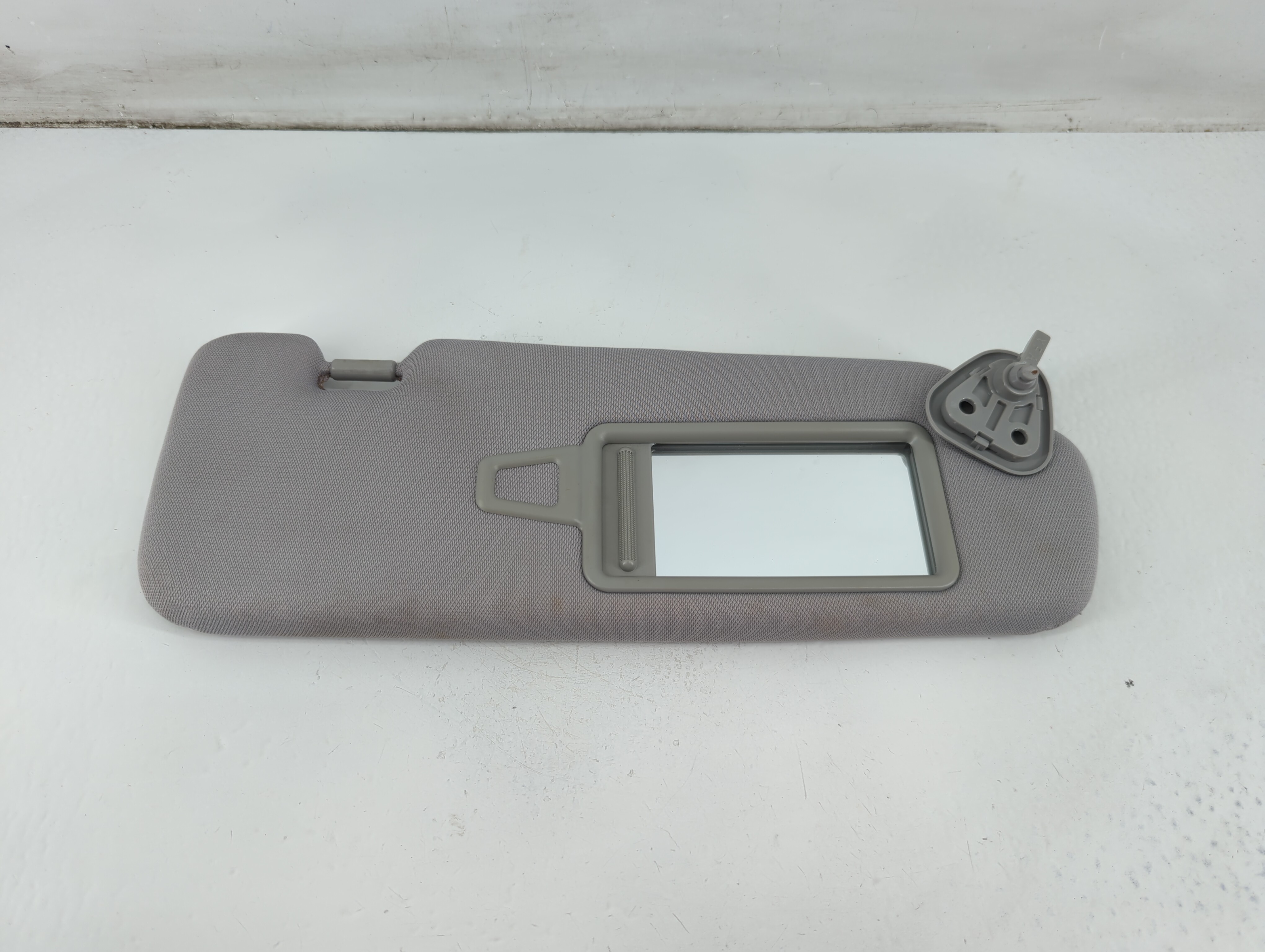 2011-2015 Hyundai Sonata Passenger Sun Visor Mirror Right Sunvisor Gray 1095856 - Oemusedautoparts1.com