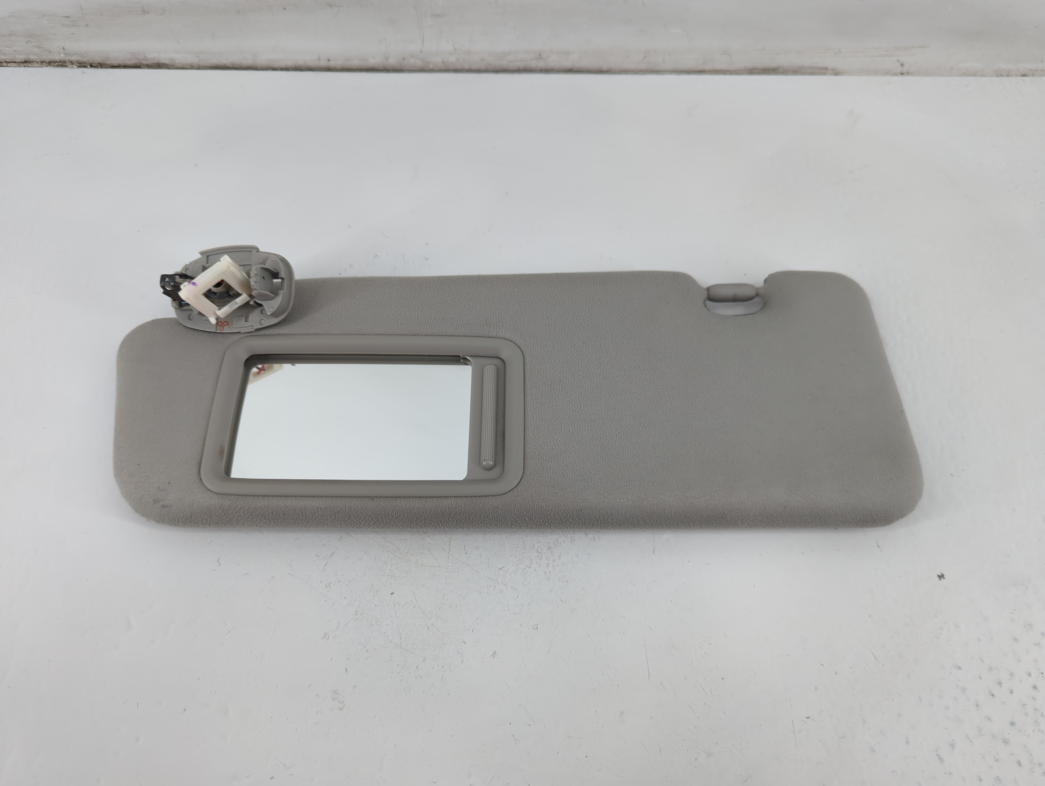 2010-2011 Toyota Prius Driver Sun Visor Mirror Left Sunvisor Grey 1095859 - Oemusedautoparts1.com