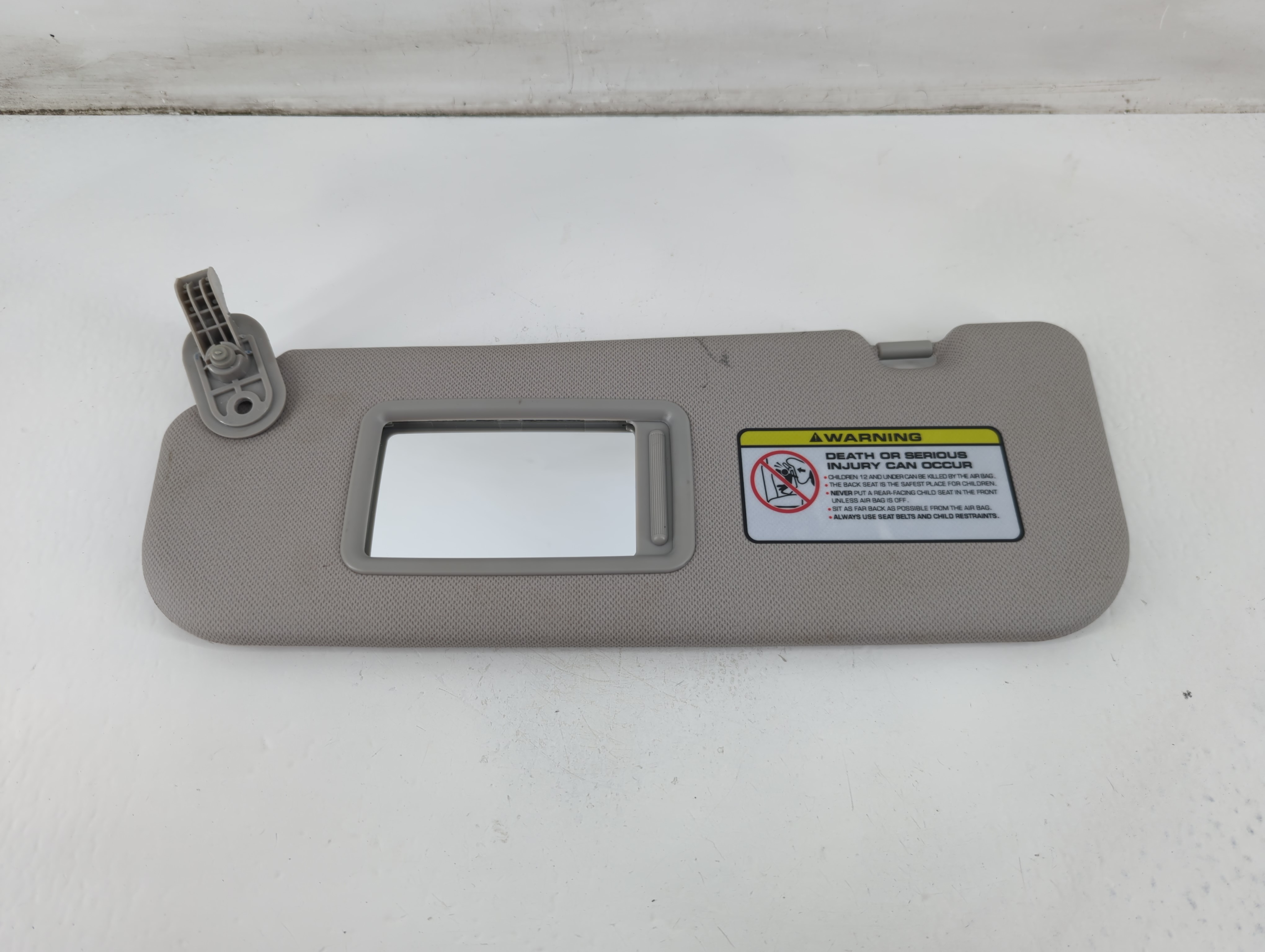 2012-2015 Hyundai Veloster Driver Sun Visor Mirror Left Sunvisor Gray 1095869 - Oemusedautoparts1.com