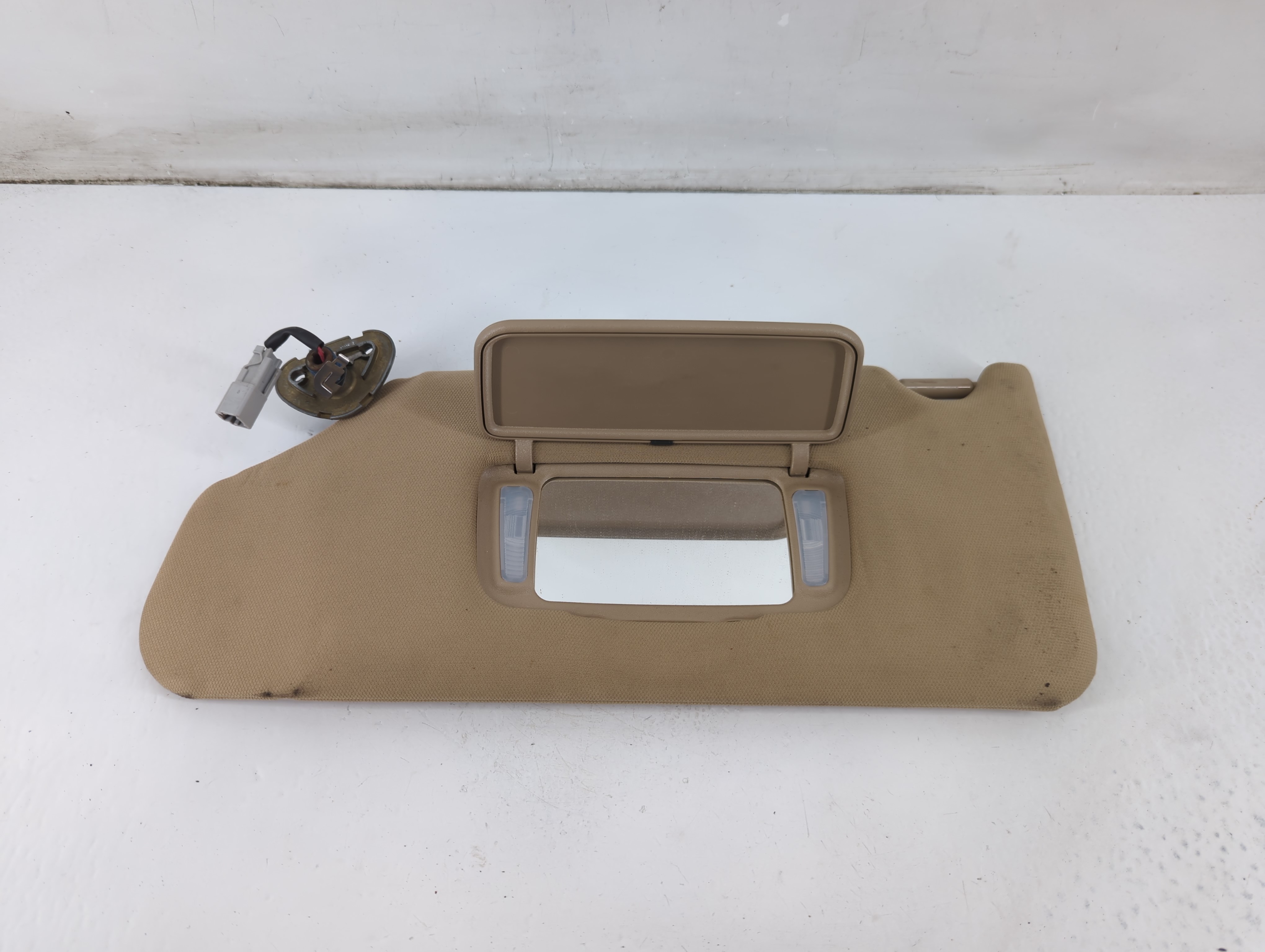 2003-2007 Honda Accord Passenger Sun Visor Mirror Right Sunvisor Tan 1095913 - Oemusedautoparts1.com