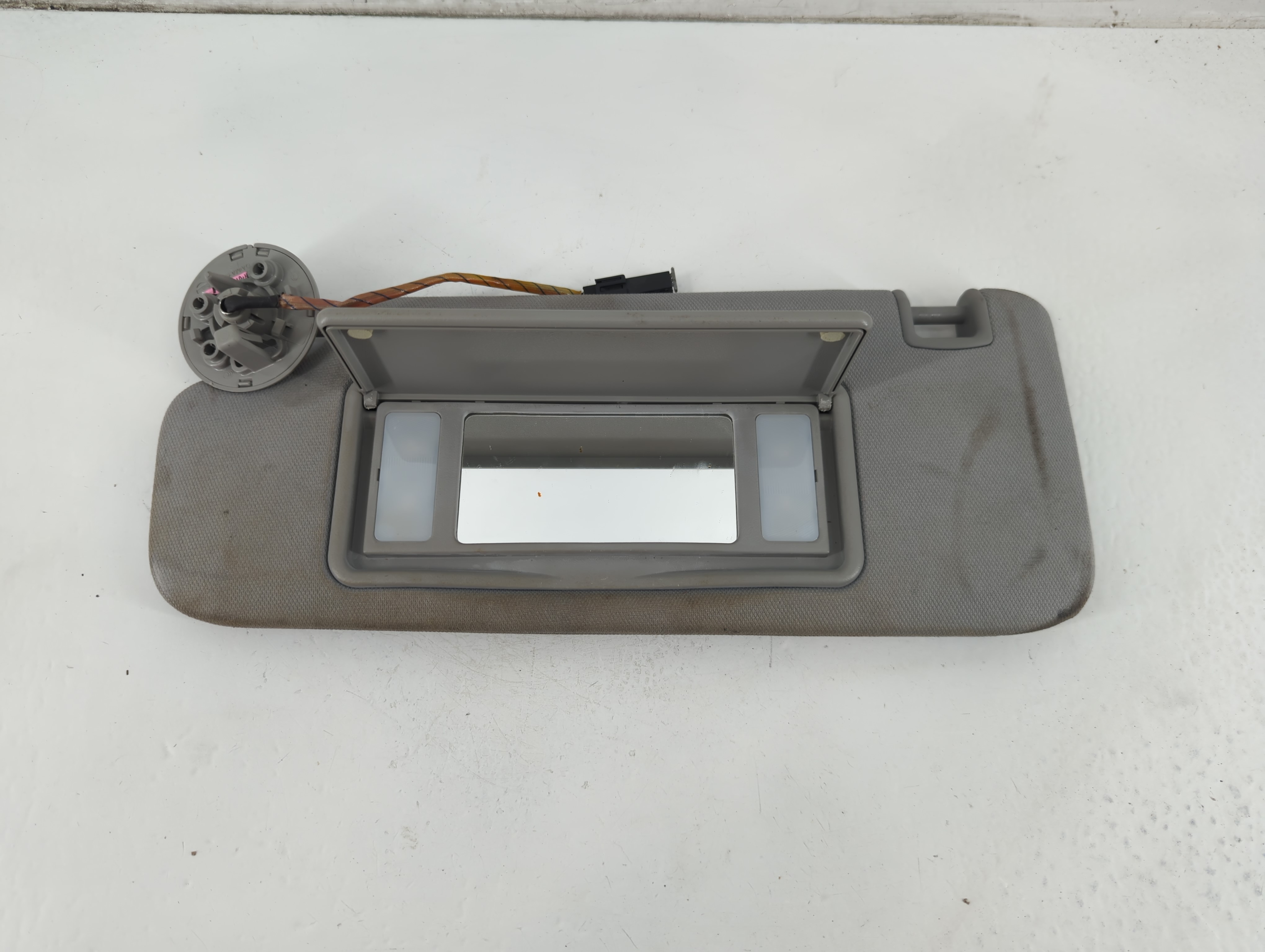 Picture of 2016-2021 Chevrolet Malibu Passenger Sun Visor Mirror Right Sunvisor 1096012