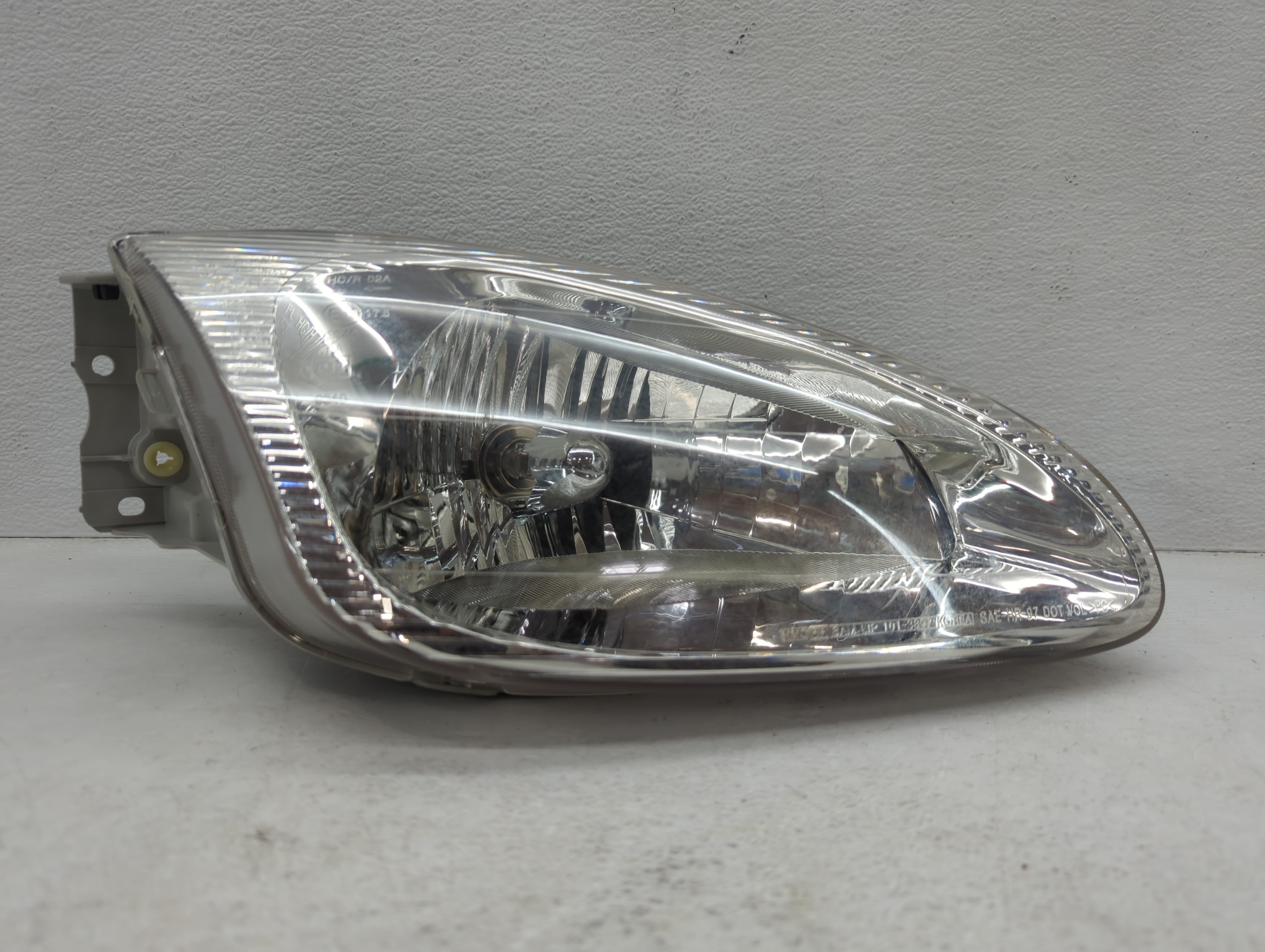 1999-2000 Hyundai Elantra Passenger Right Oem Head Light Headlight Lamp 1096035 - Oemusedautoparts1.com
