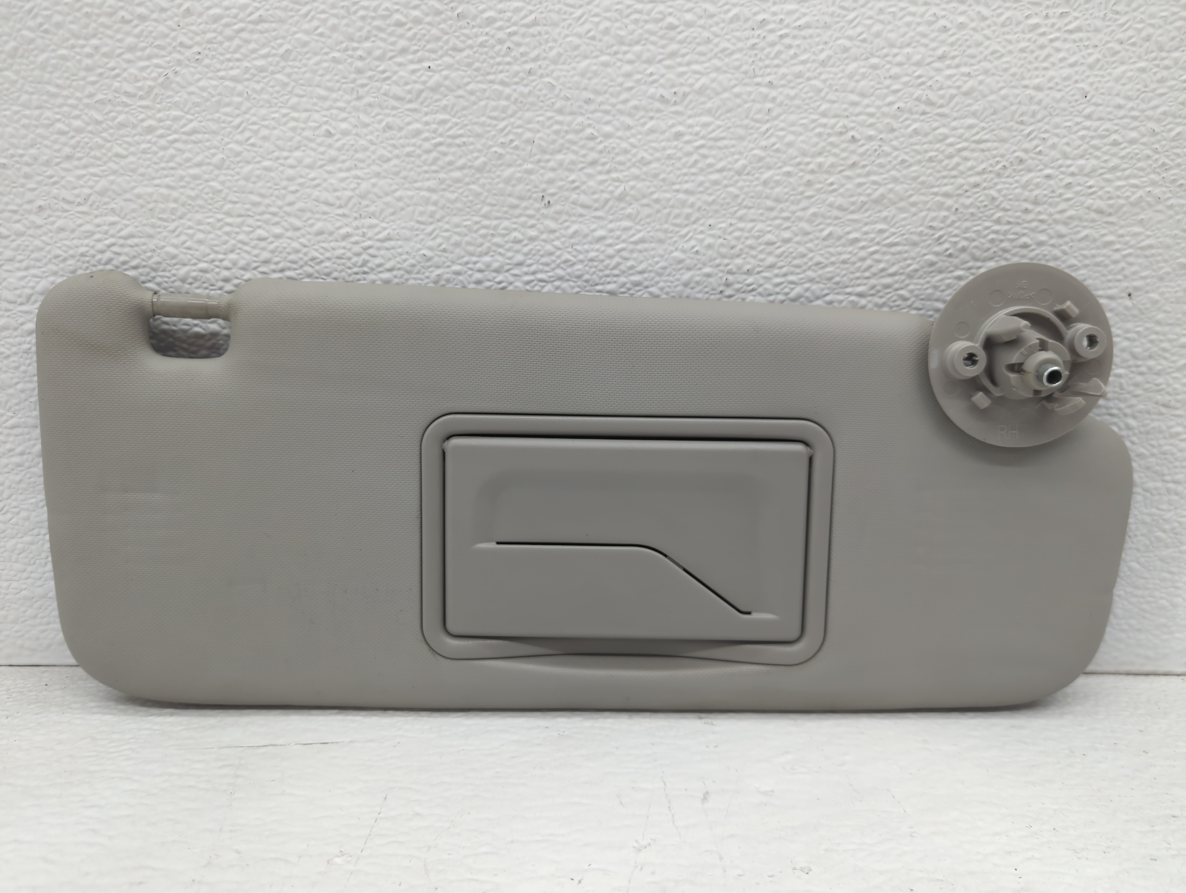 2012-2019 Chevrolet Sonic Passenger Sun Visor Mirror Right Sunvisor Grey 1096101 - Oemusedautoparts1.com