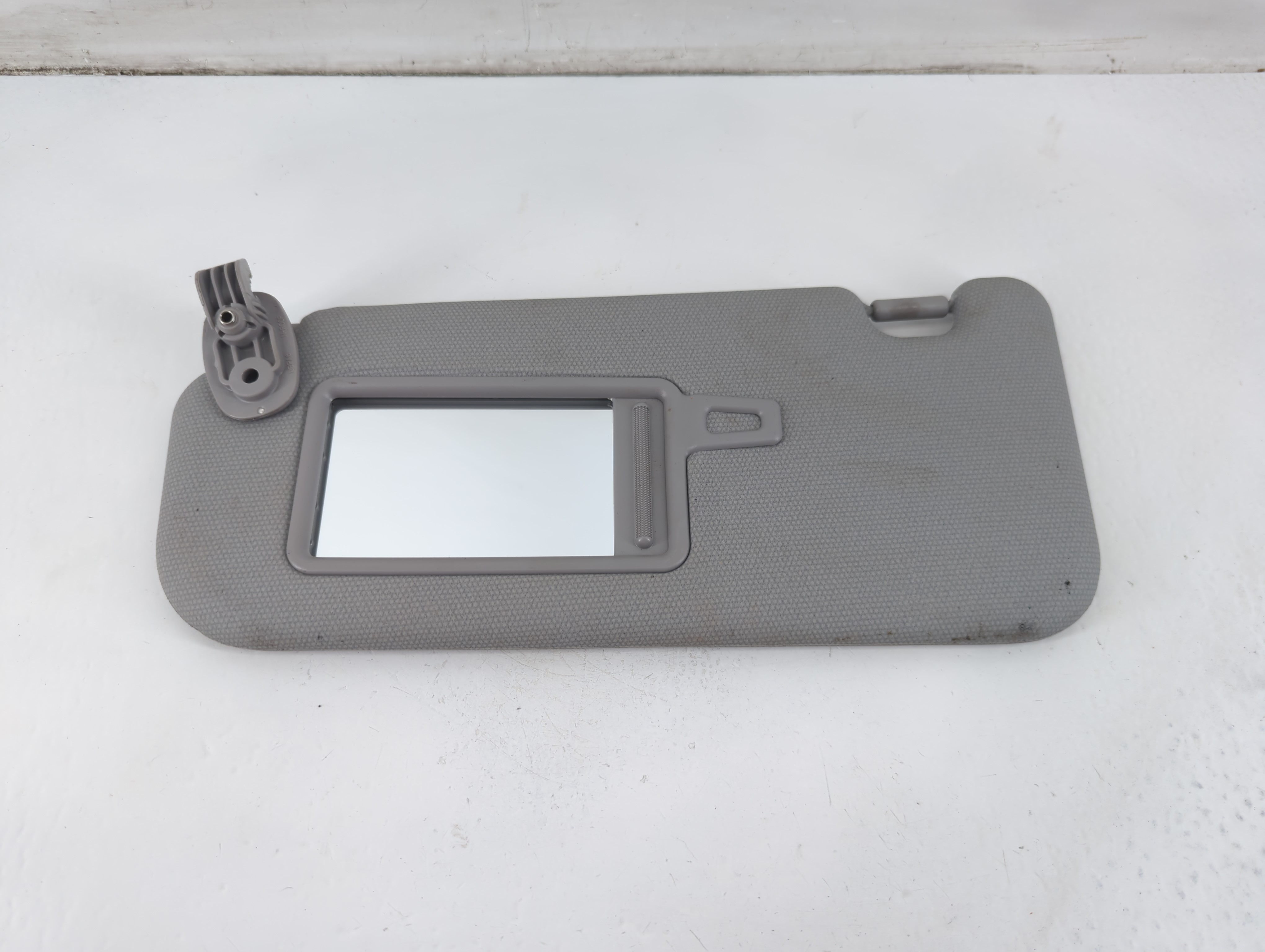 2012-2017 Kia Rio Driver Sun Visor Mirror Left Sunvisor Grey 1096115 - Oemusedautoparts1.com