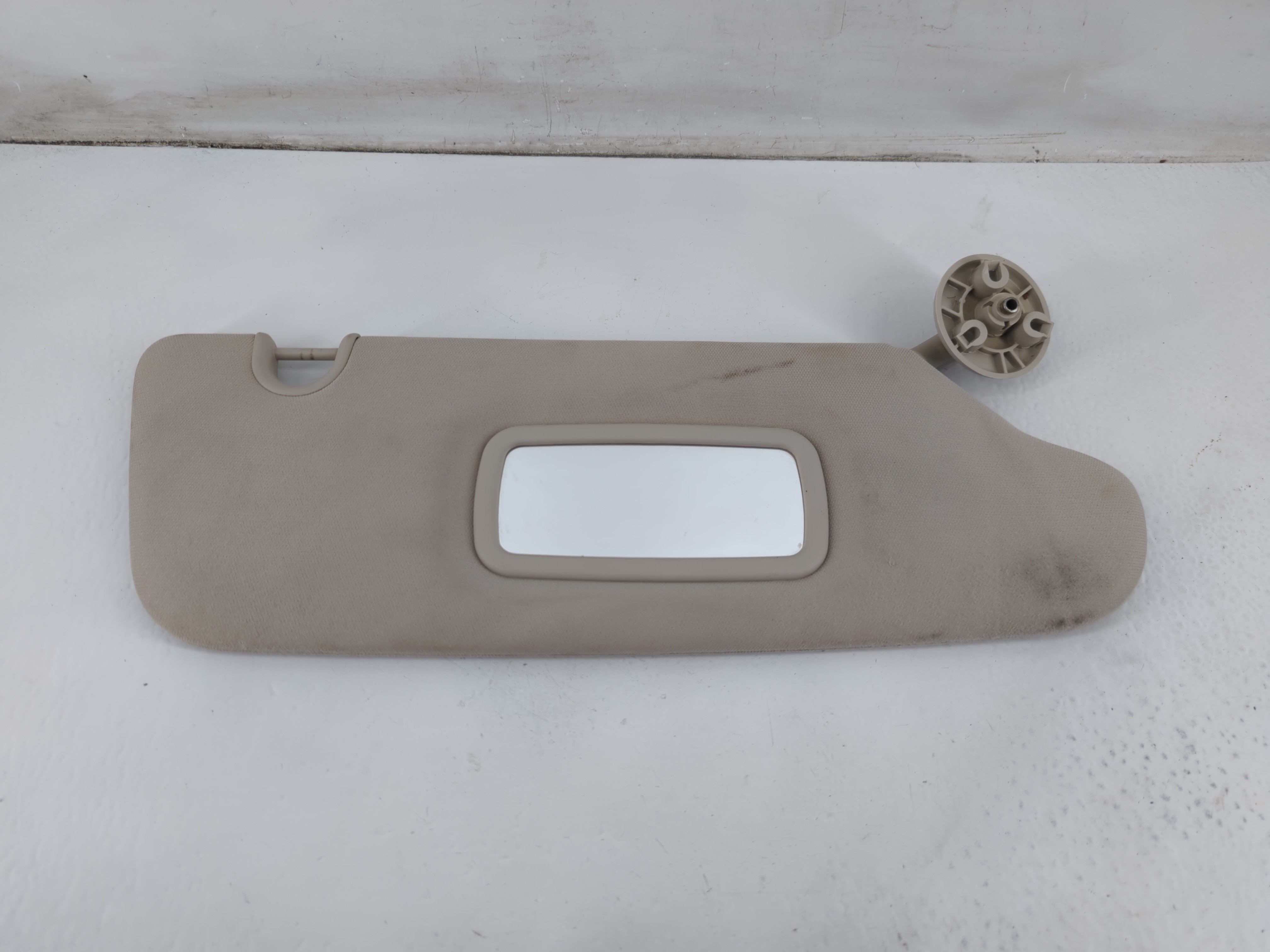 Dodge Caravan Passenger Sun Visor Mirror Right Sunvisor Grey 1096118 - Oemusedautoparts1.com