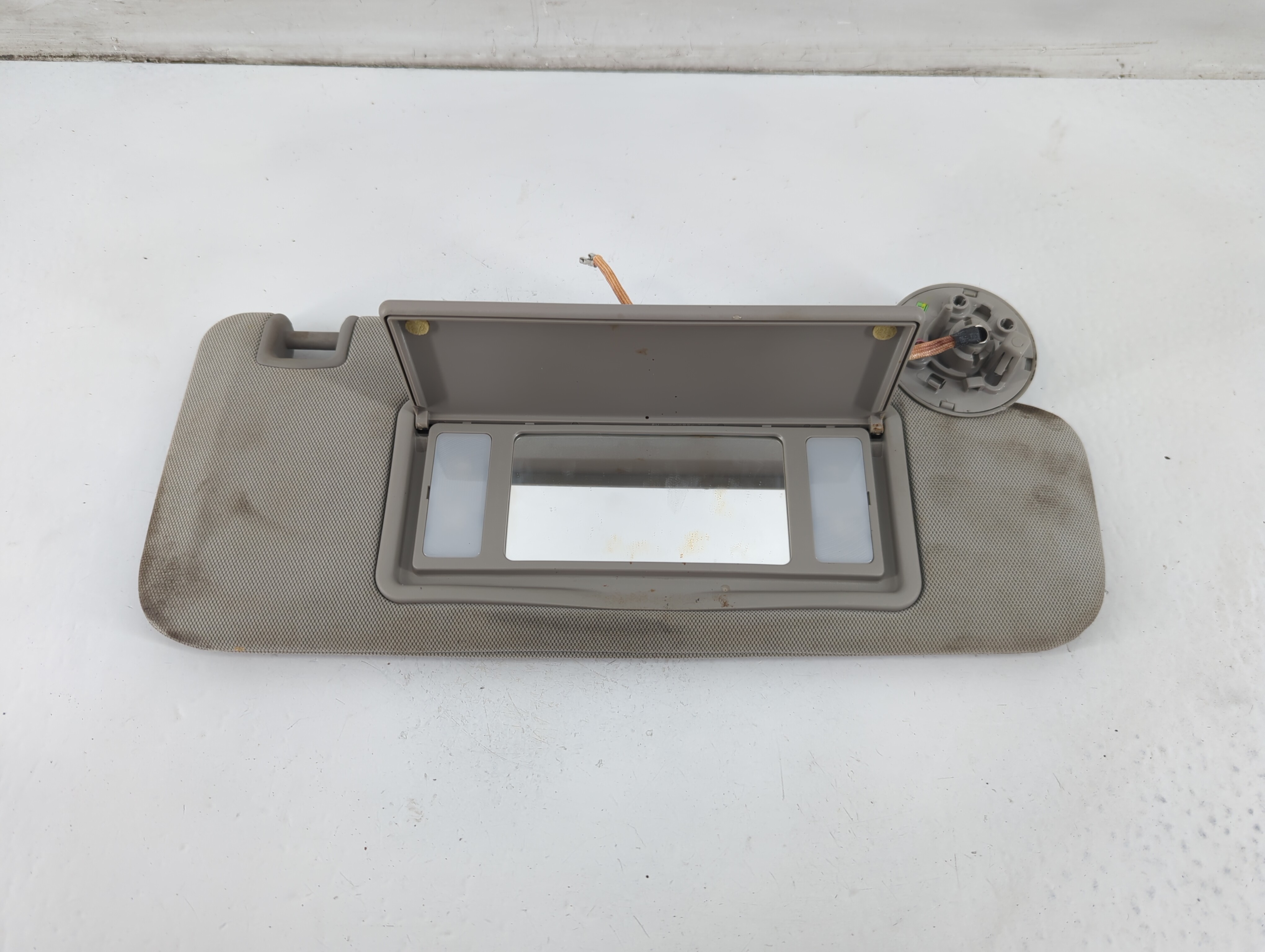 2012-2017 Buick Verano Passenger Sun Visor Mirror Right Sunvisor Grey 1096171 - Oemusedautoparts1.com