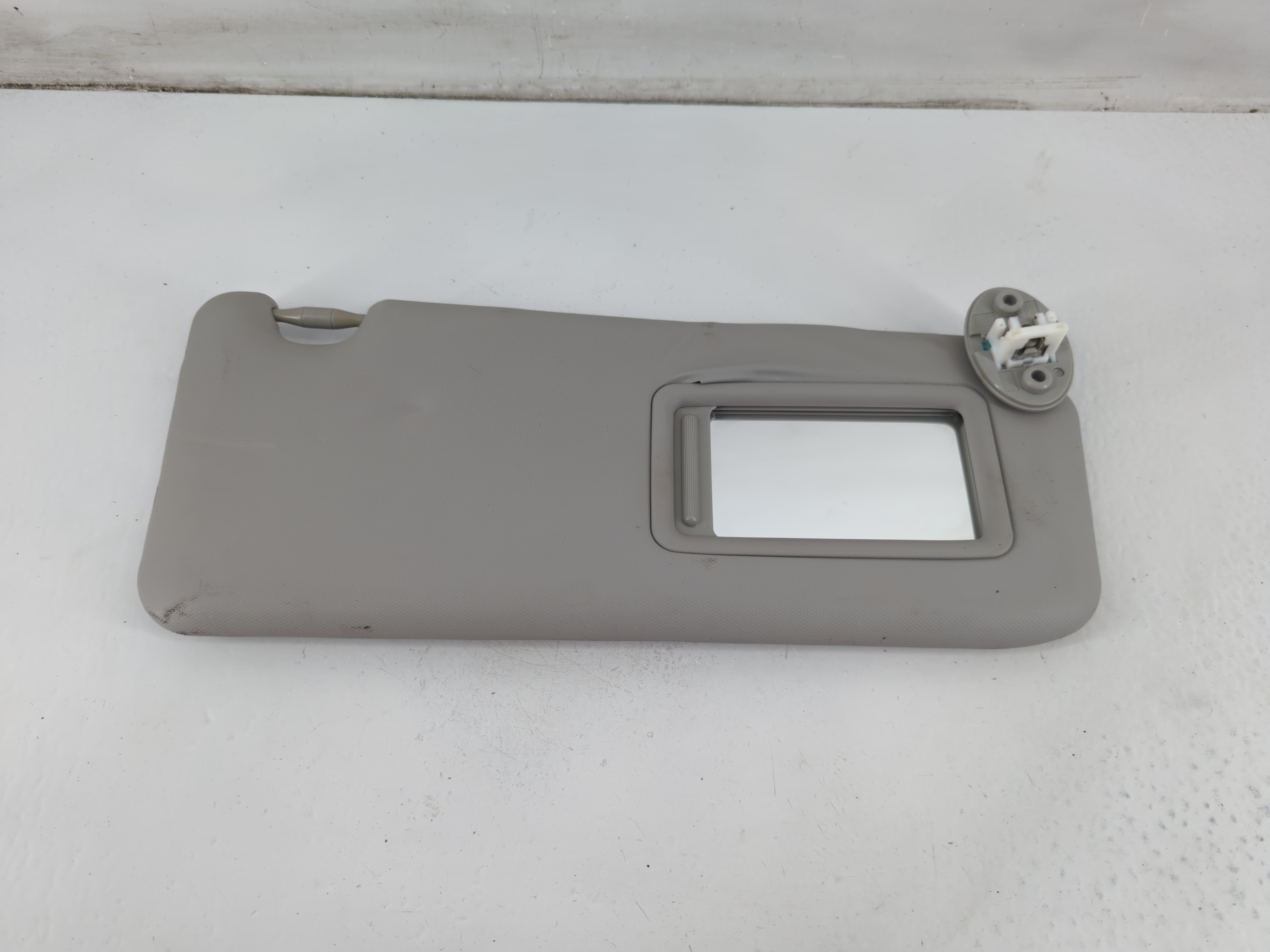 2013-2018 Toyota Rav4 Driver Sun Visor Mirror Left Sunvisor Grey 1096173 - Oemusedautoparts1.com