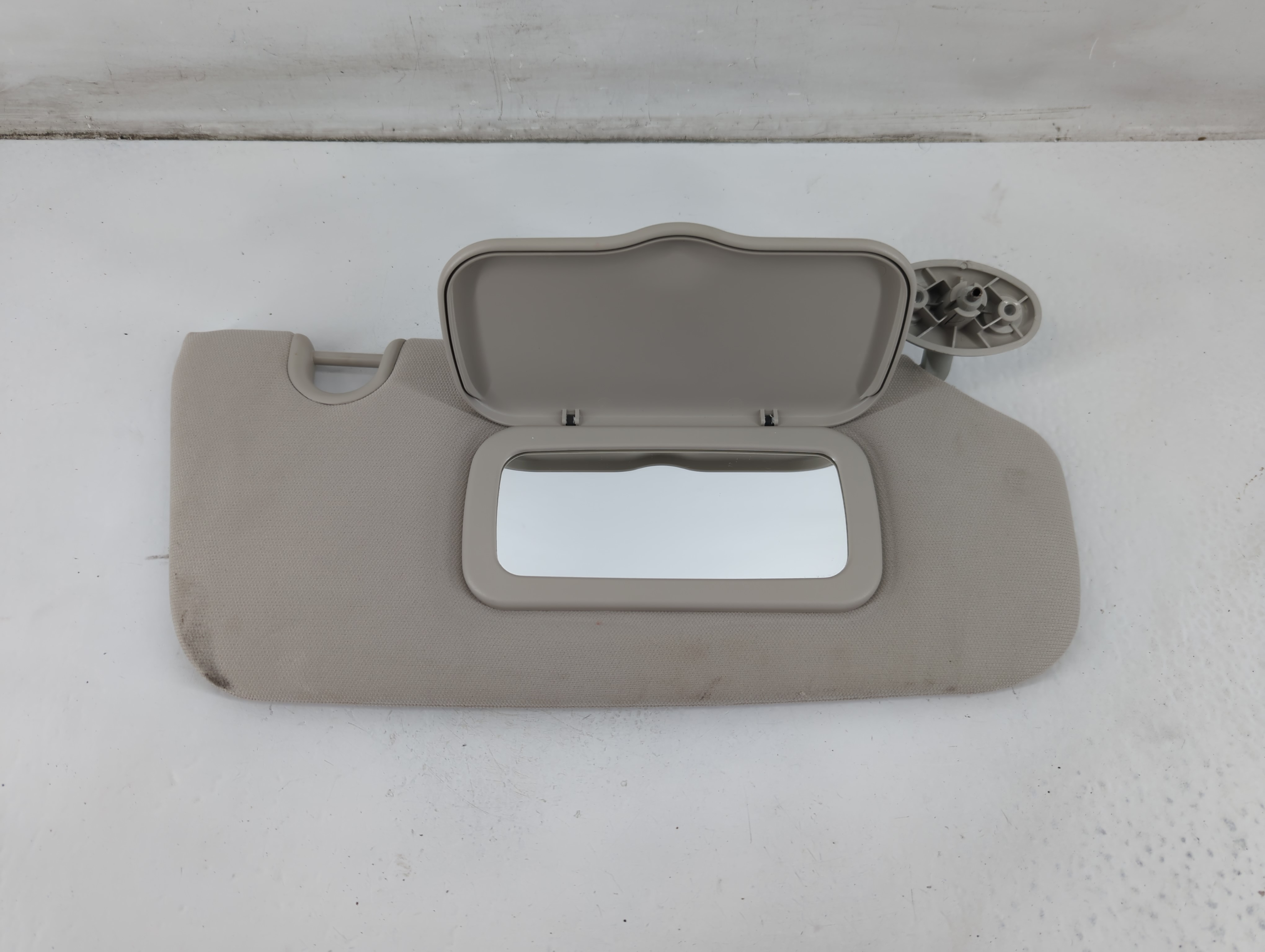 2010-2017 Jeep Compass Passenger Sun Visor Mirror Right Sunvisor Grey 1096174 - Oemusedautoparts1.com