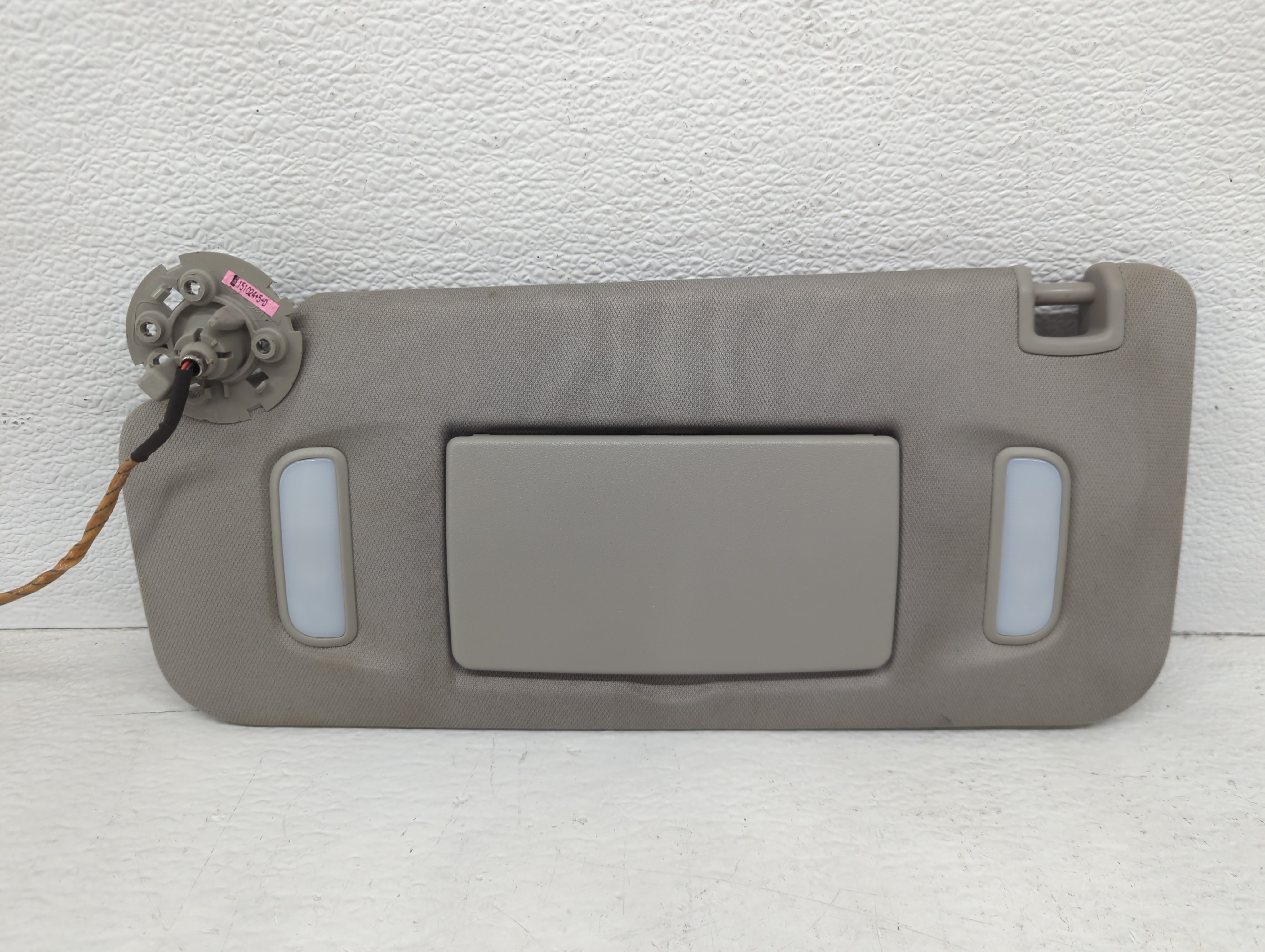 2010-2017 Chevrolet Equinox Driver Sun Visor Mirror Left Sunvisor Grey 1096189 - Oemusedautoparts1.com