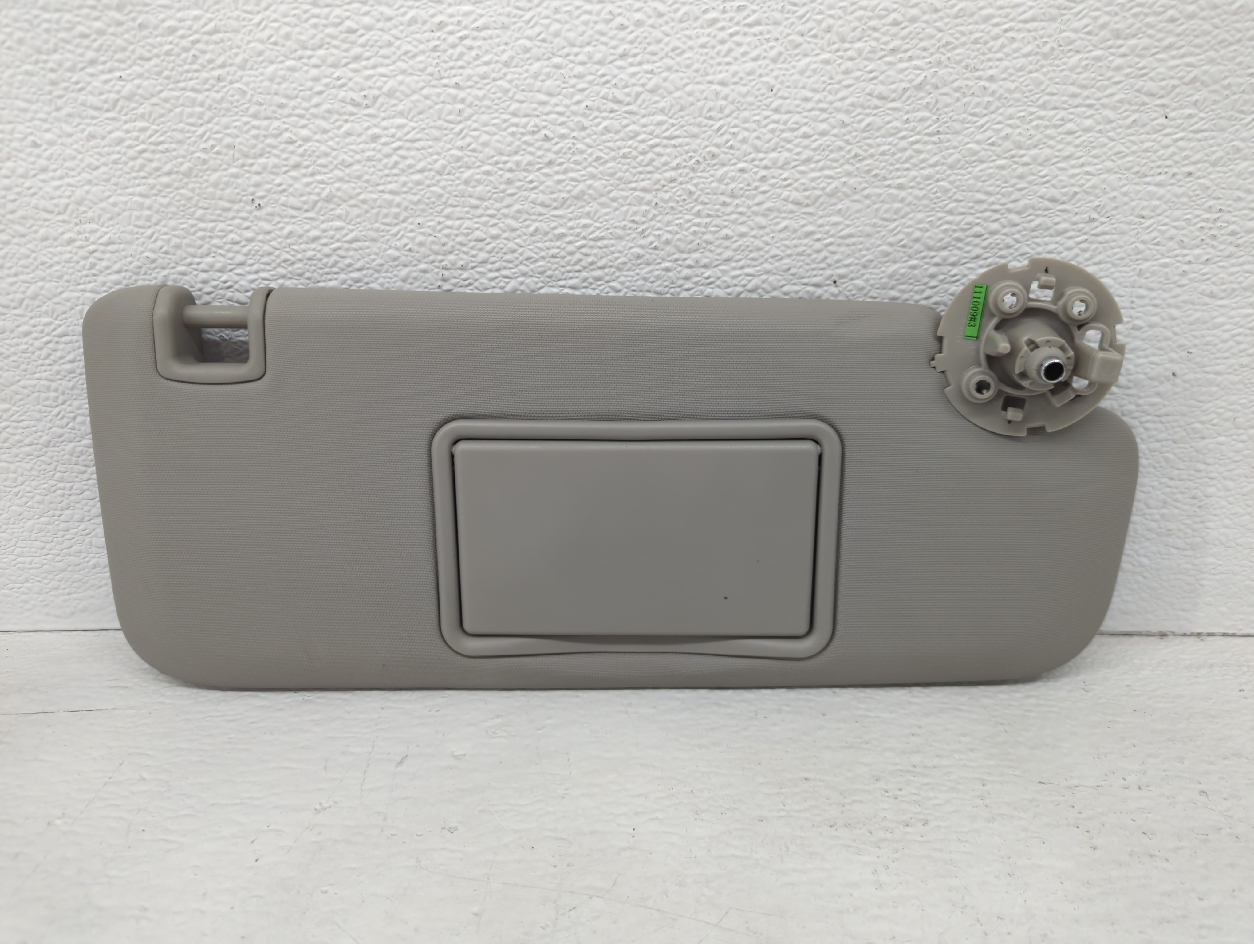 2011-2016 Chevrolet Cruze Passenger Sun Visor Mirror Right Sunvisor Grey 1096192 - Oemusedautoparts1.com