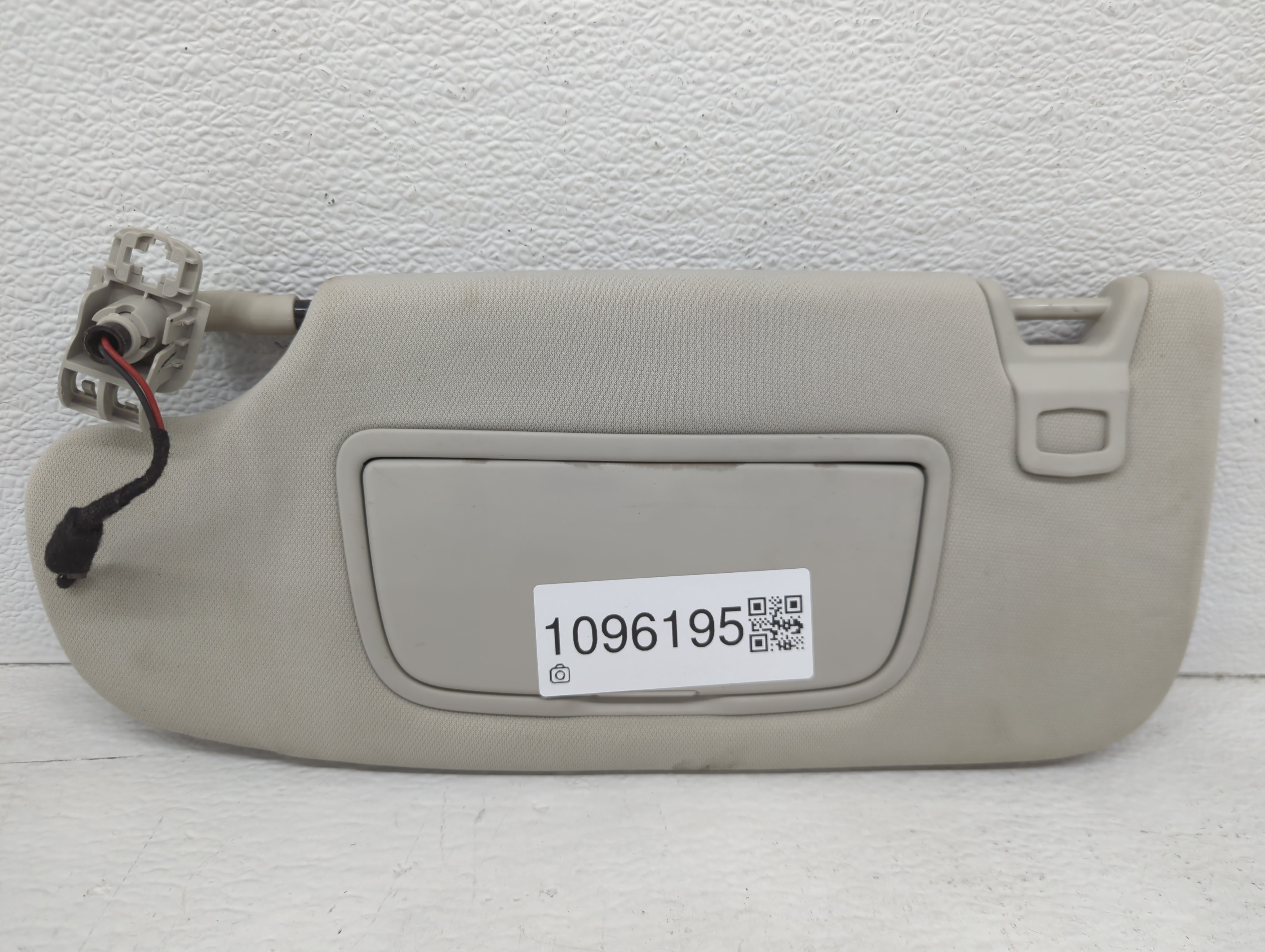 2013-2014 Ford Fusion Driver Sun Visor Mirror Left Sunvisor Grey 1096195 - Oemusedautoparts1.com