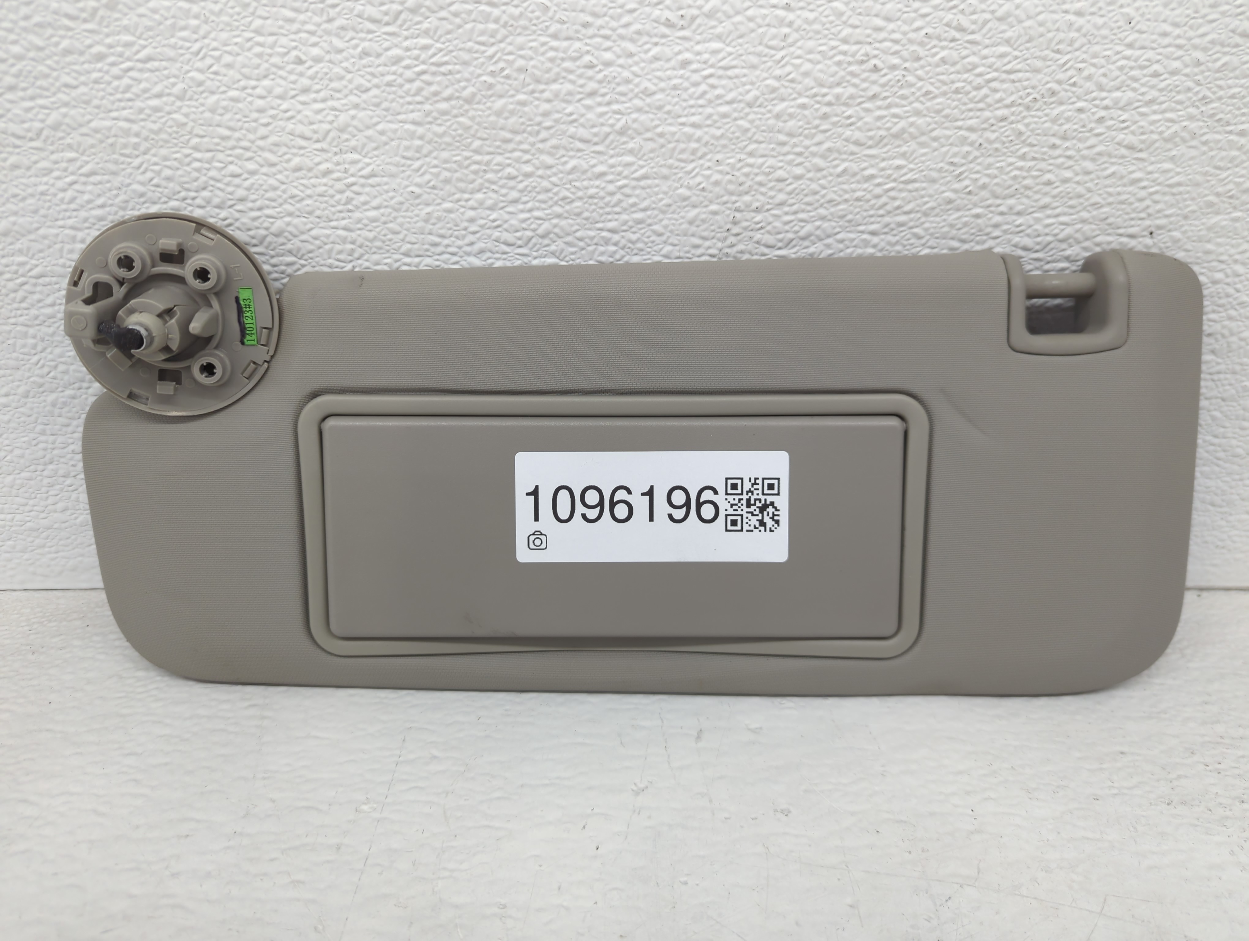 2011-2016 Chevrolet Cruze Passenger Sun Visor Mirror Right Sunvisor Grey 1096196 - Oemusedautoparts1.com