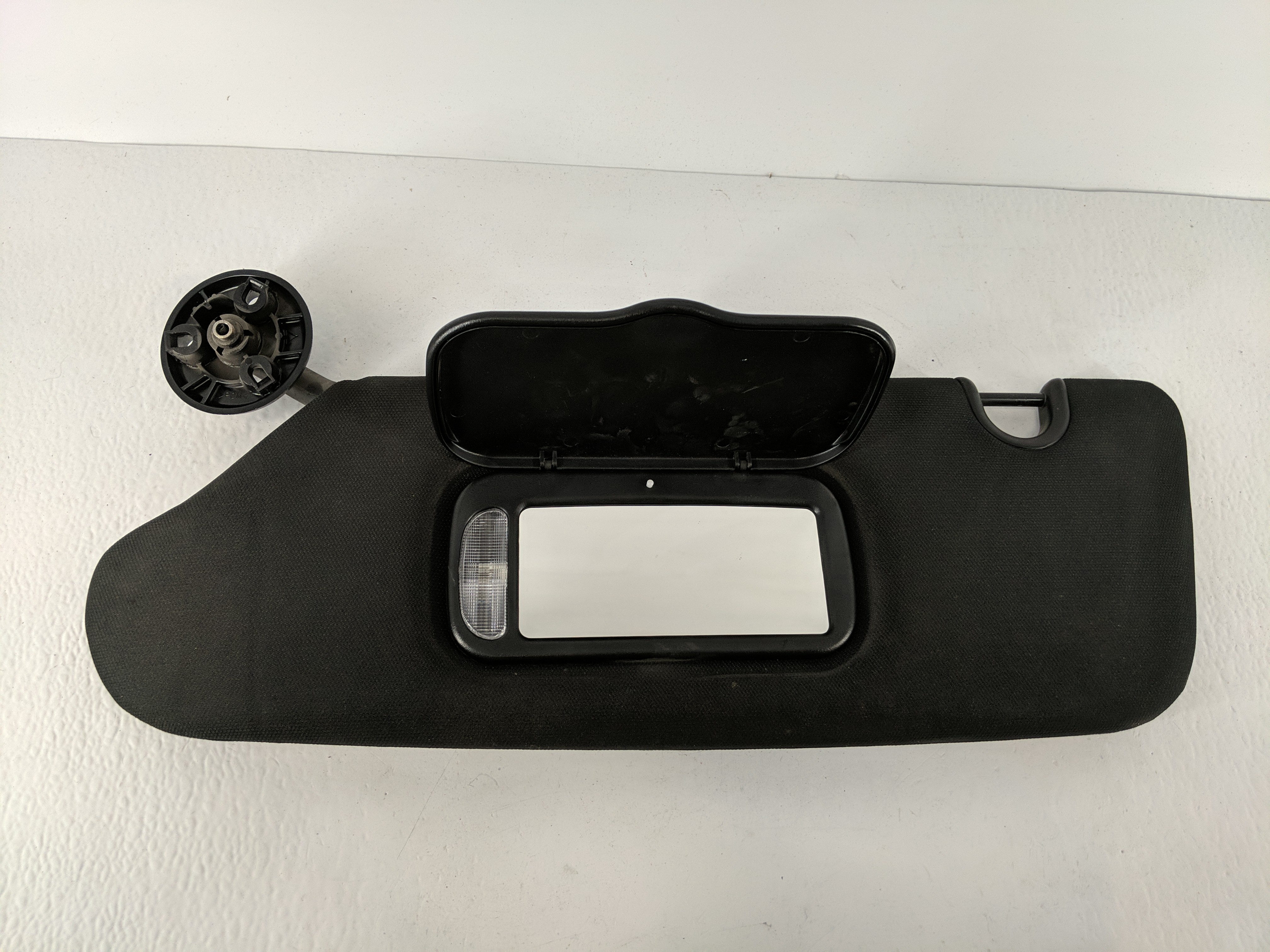 Picture of Dodge Caravan Driver Sun Visor Mirror Left Sunvisor Black 1096225