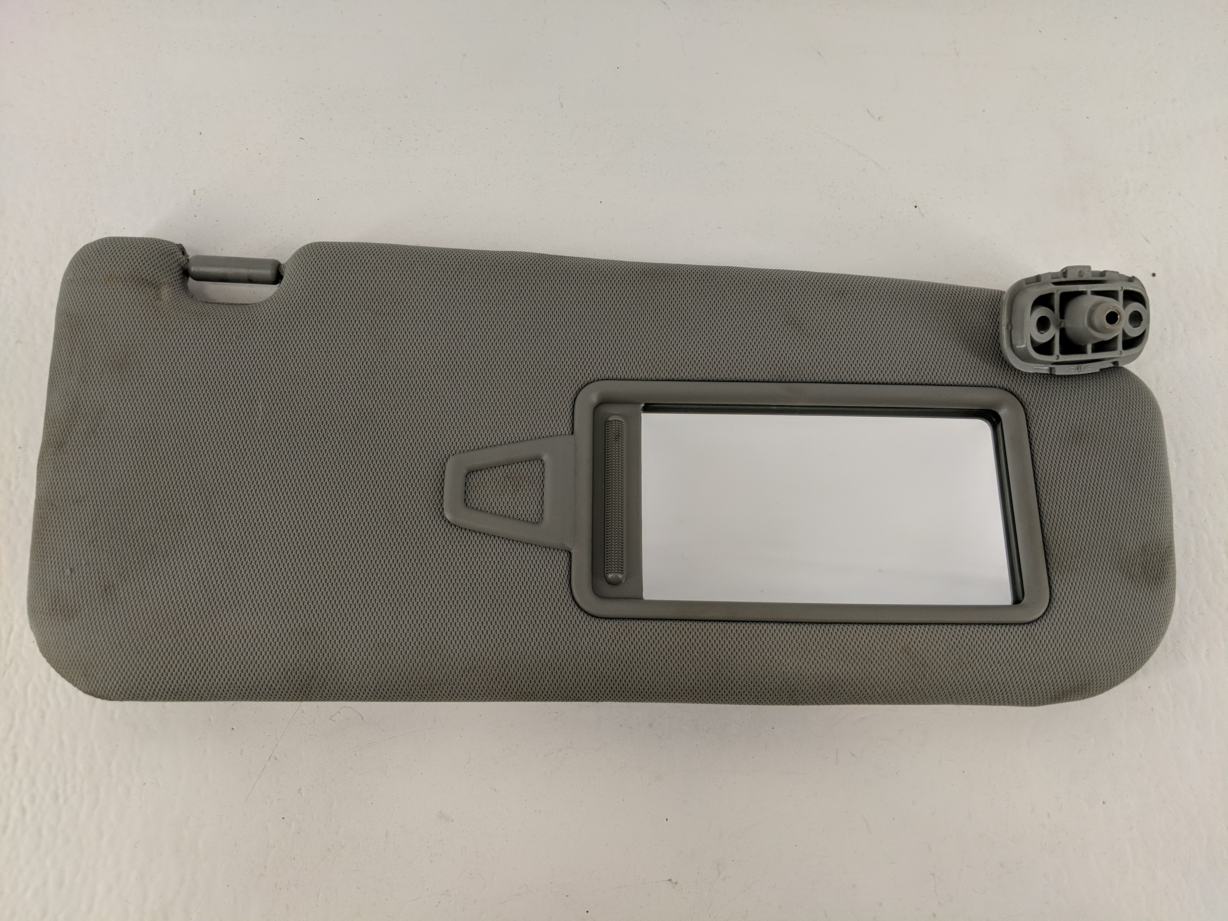 2011-2015 Kia Sorento Passenger Sun Visor Mirror Right Sunvisor Grey 1096228 - Oemusedautoparts1.com