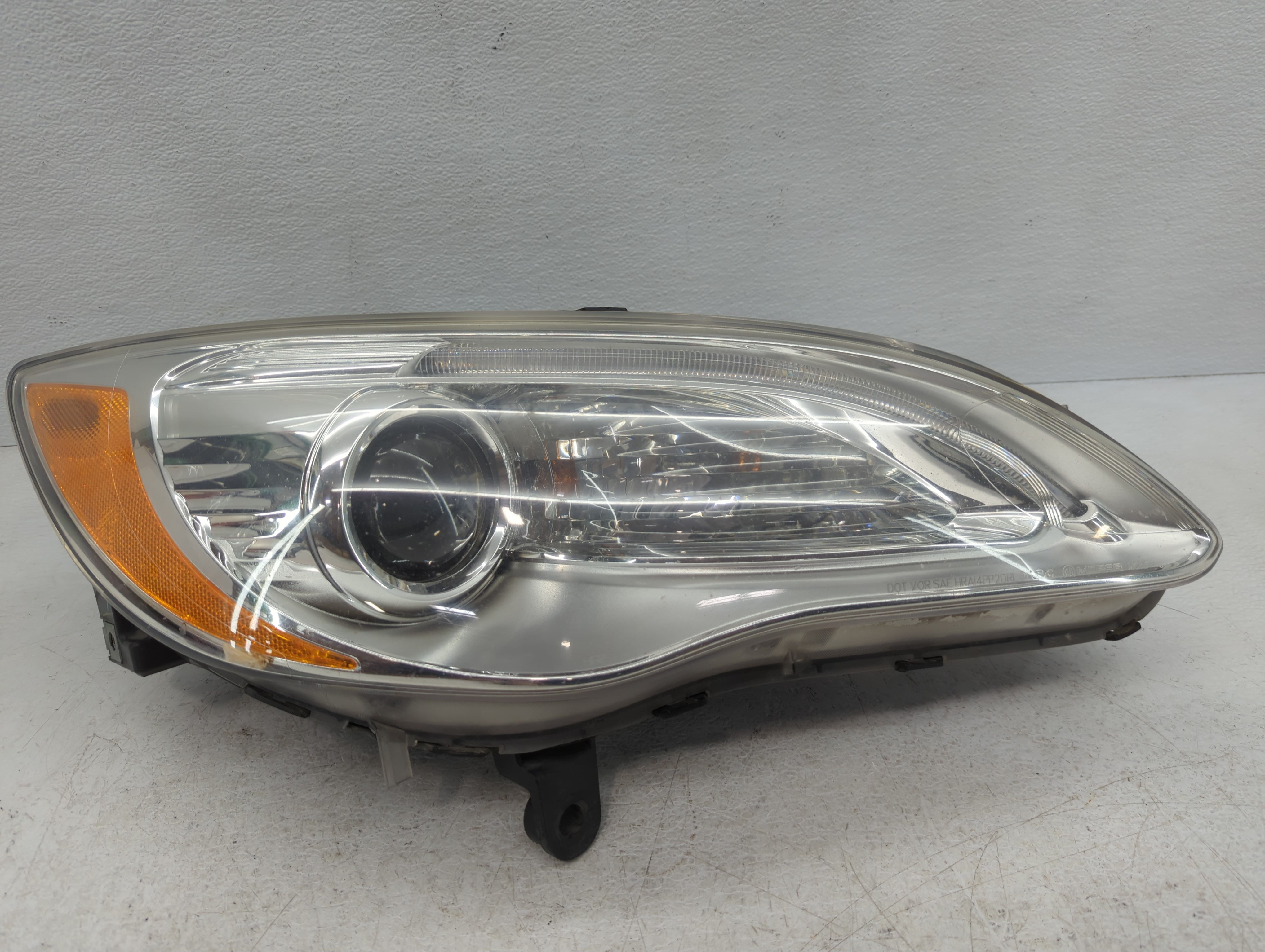 2011-2014 Chrysler 200 Passenger Right Oem Head Light Headlight Lamp 1096241 - Oemusedautoparts1.com