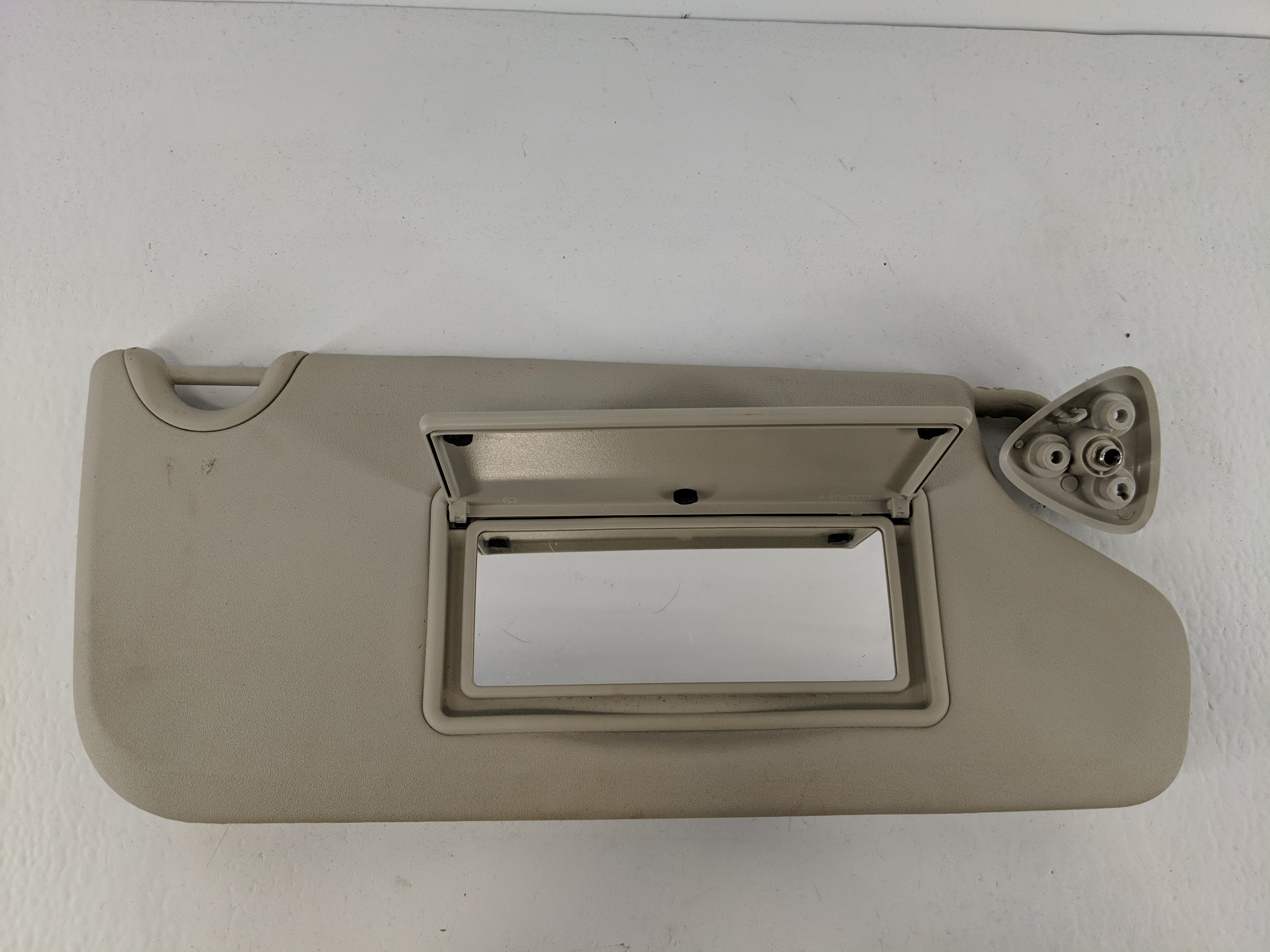 2013 Dodge Journey Passenger Sun Visor Mirror Right Sunvisor Grey 1096247 - Oemusedautoparts1.com