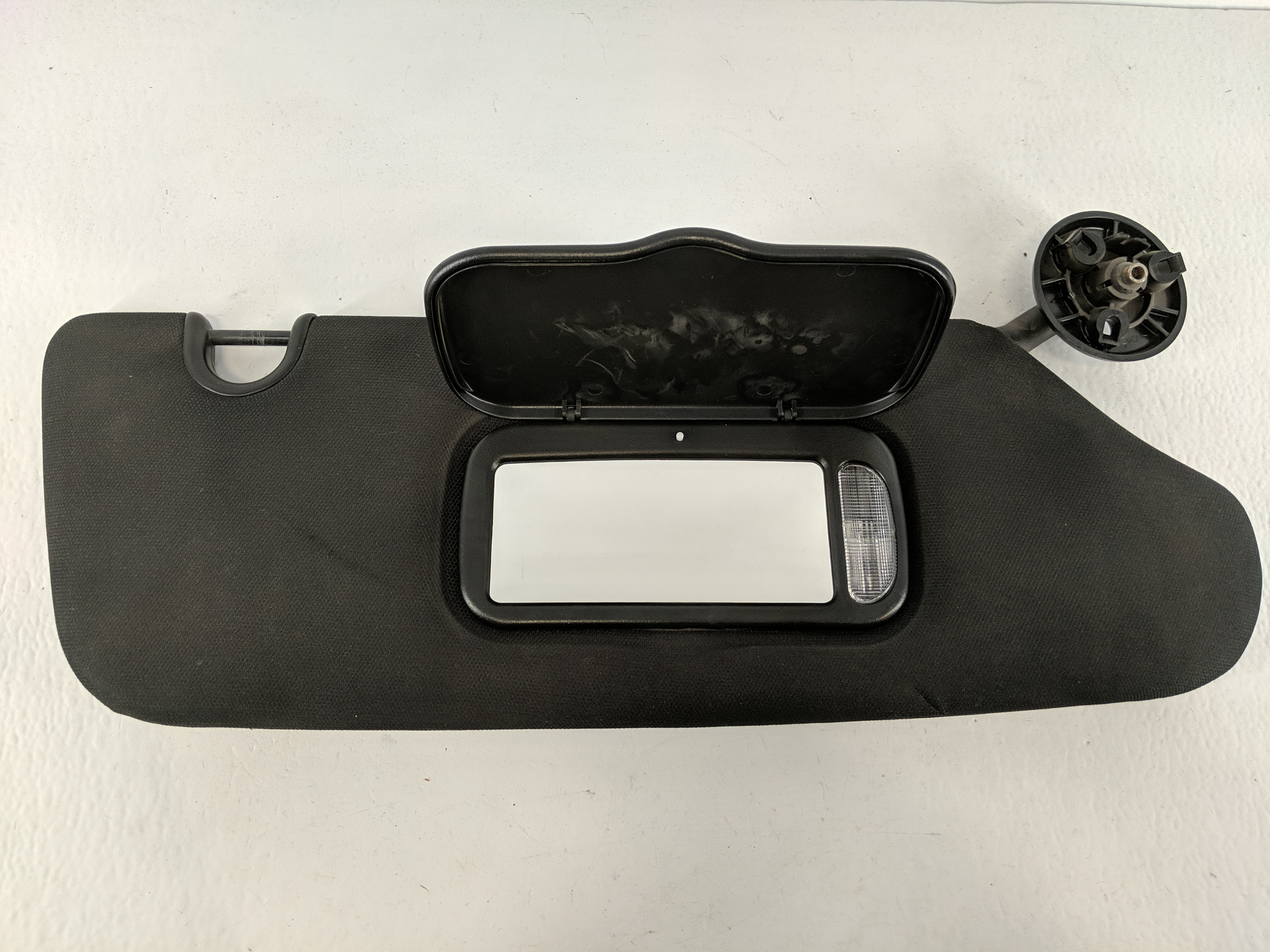 Picture of Dodge Caravan Passenger Sun Visor Mirror Right Sunvisor Black 1096250