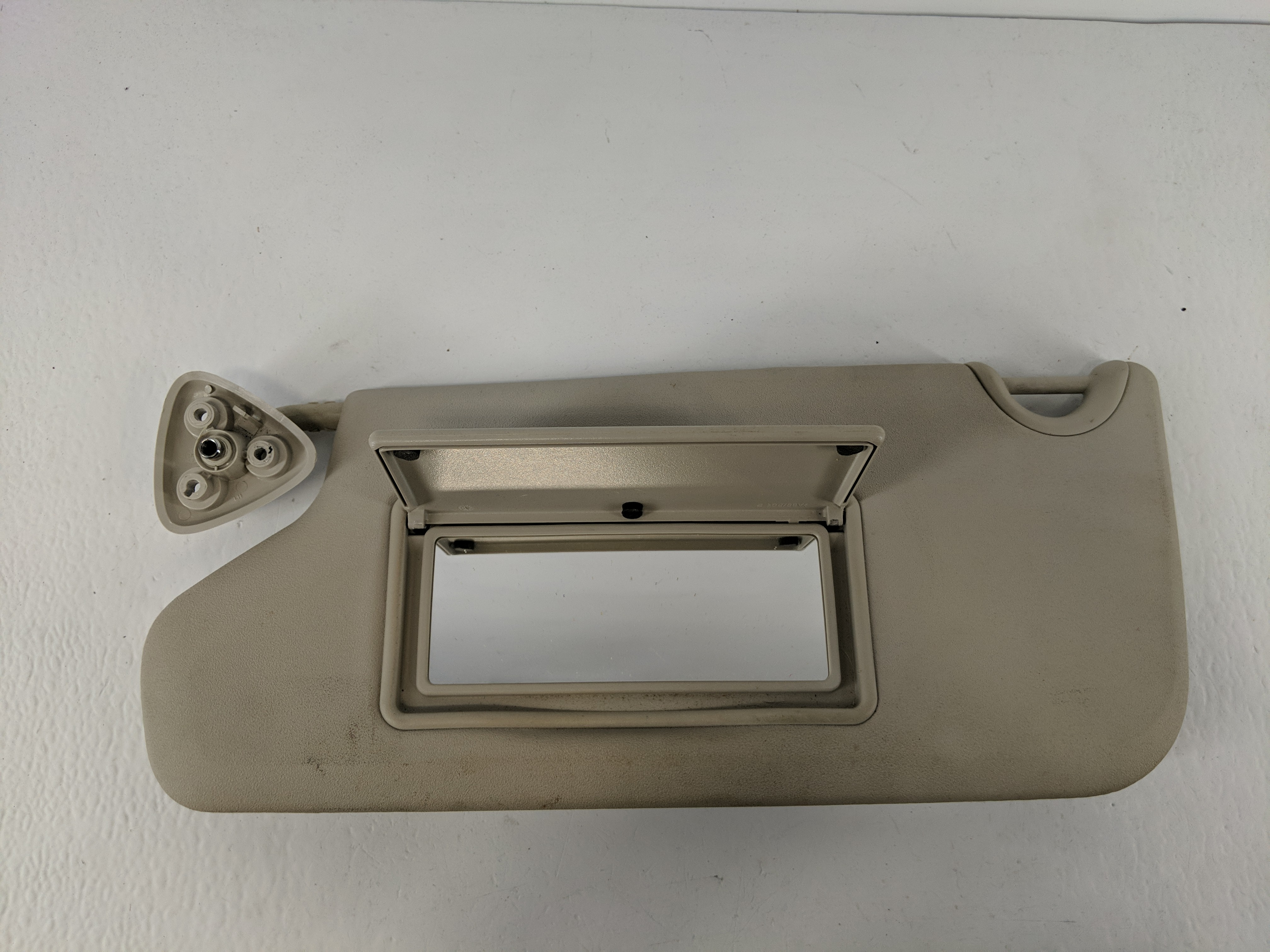 2013 Dodge Journey Driver Sun Visor Mirror Left Sunvisor Light Tan 1096269 - Oemusedautoparts1.com