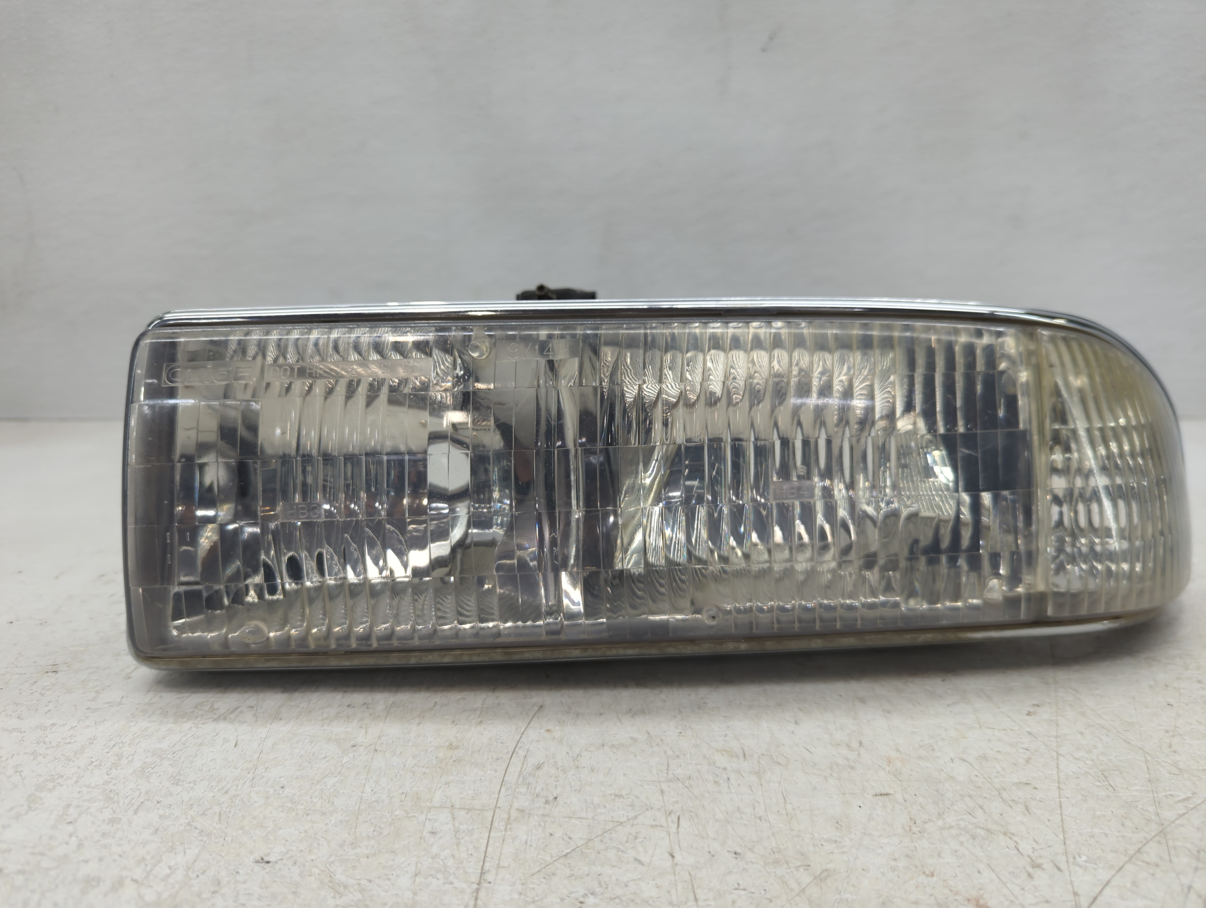 Chevrolet S10 Blazer Driver Left Oem Head Light Headlight Lamp 1096280 - Oemusedautoparts1.com