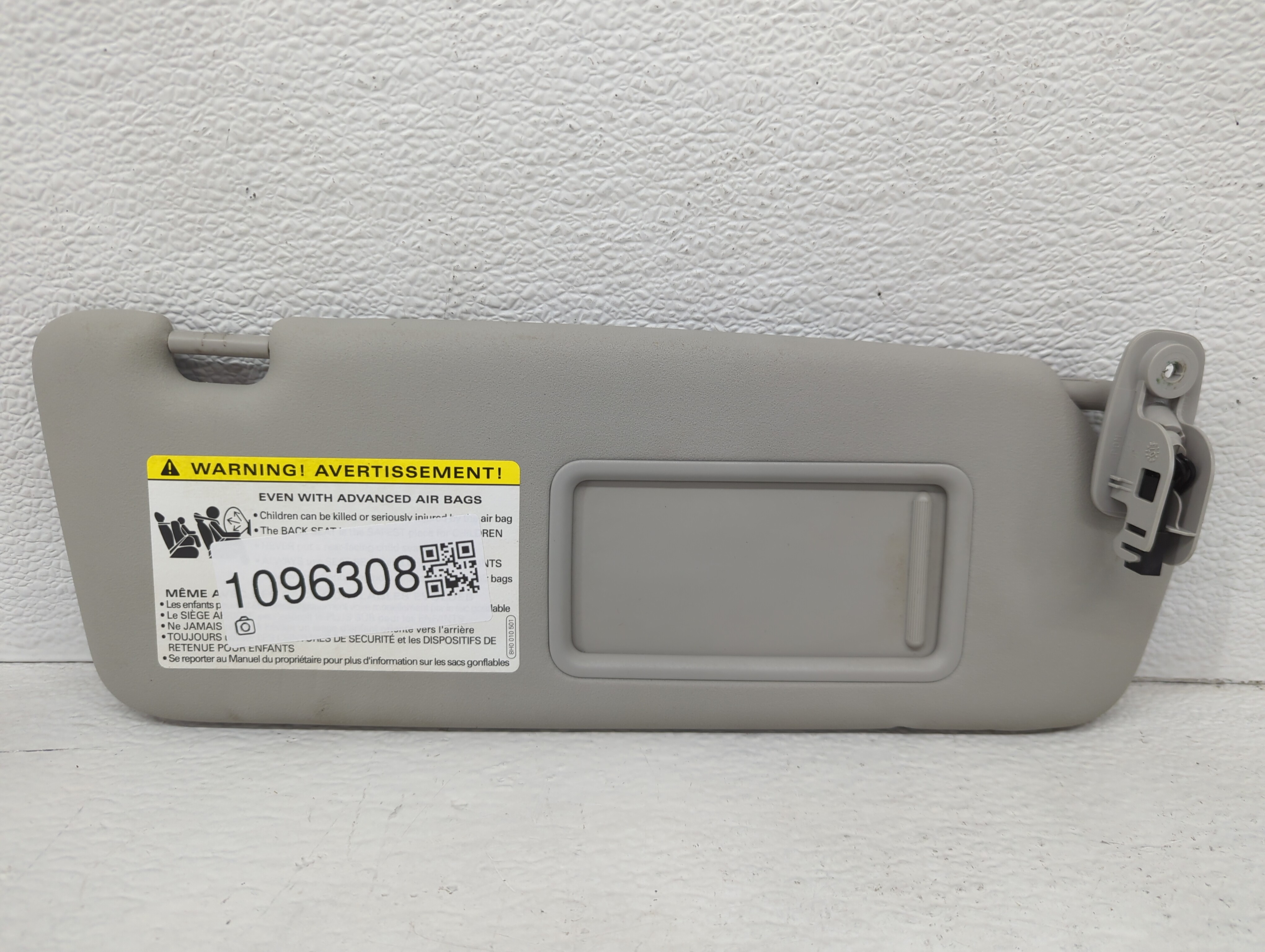 2002-2008 Audi A4 Passenger Sun Visor Mirror Right Sunvisor Light Gray 1096308 - Oemusedautoparts1.com