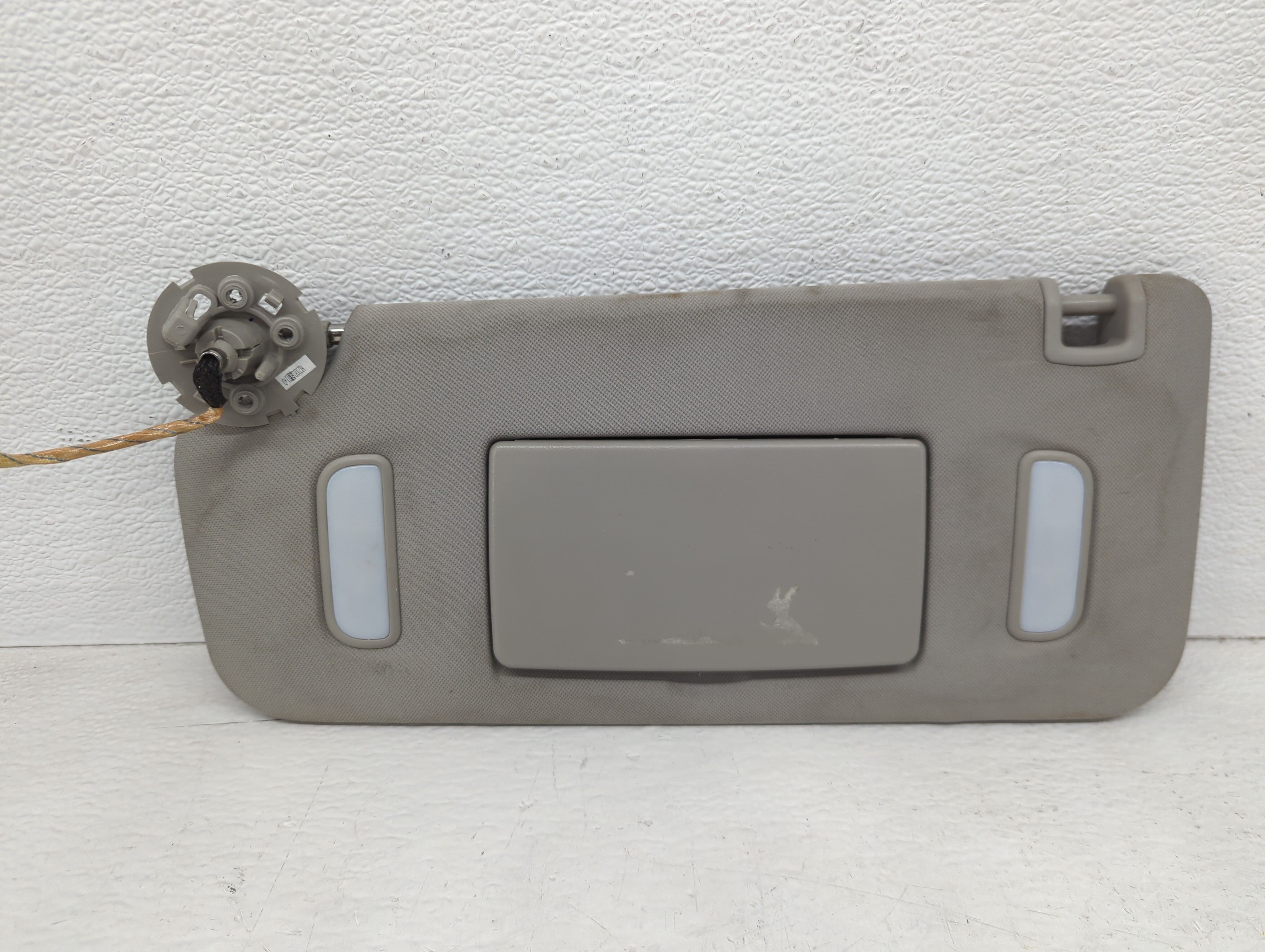 2007-2017 Gmc Acadia Driver Sun Visor Mirror Left Sunvisor Grey 1096317 - Oemusedautoparts1.com