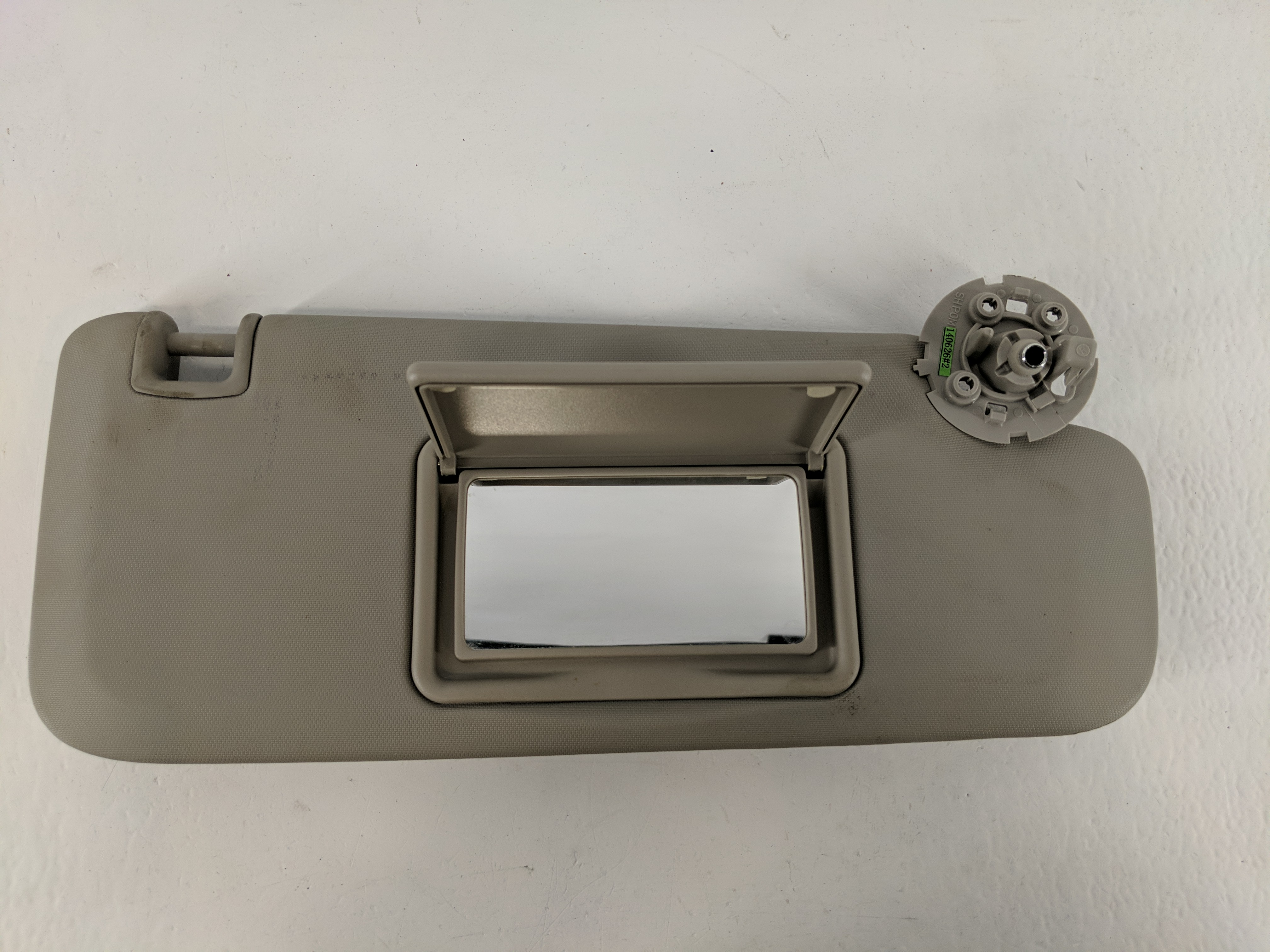 2011-2016 Chevrolet Cruze Passenger Sun Visor Mirror Right Sunvisor Grey 1096334 - Oemusedautoparts1.com